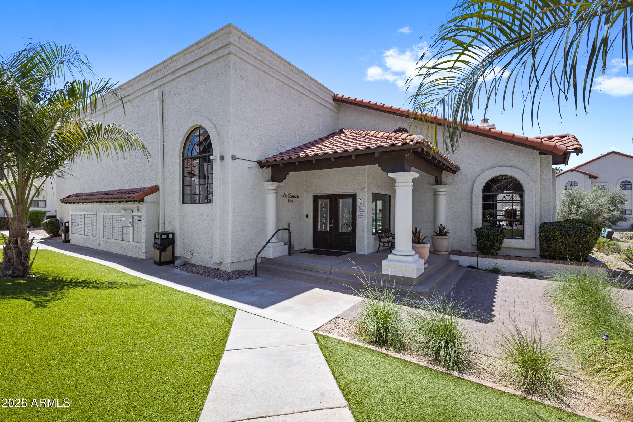 La Contessa - Residential Lease
