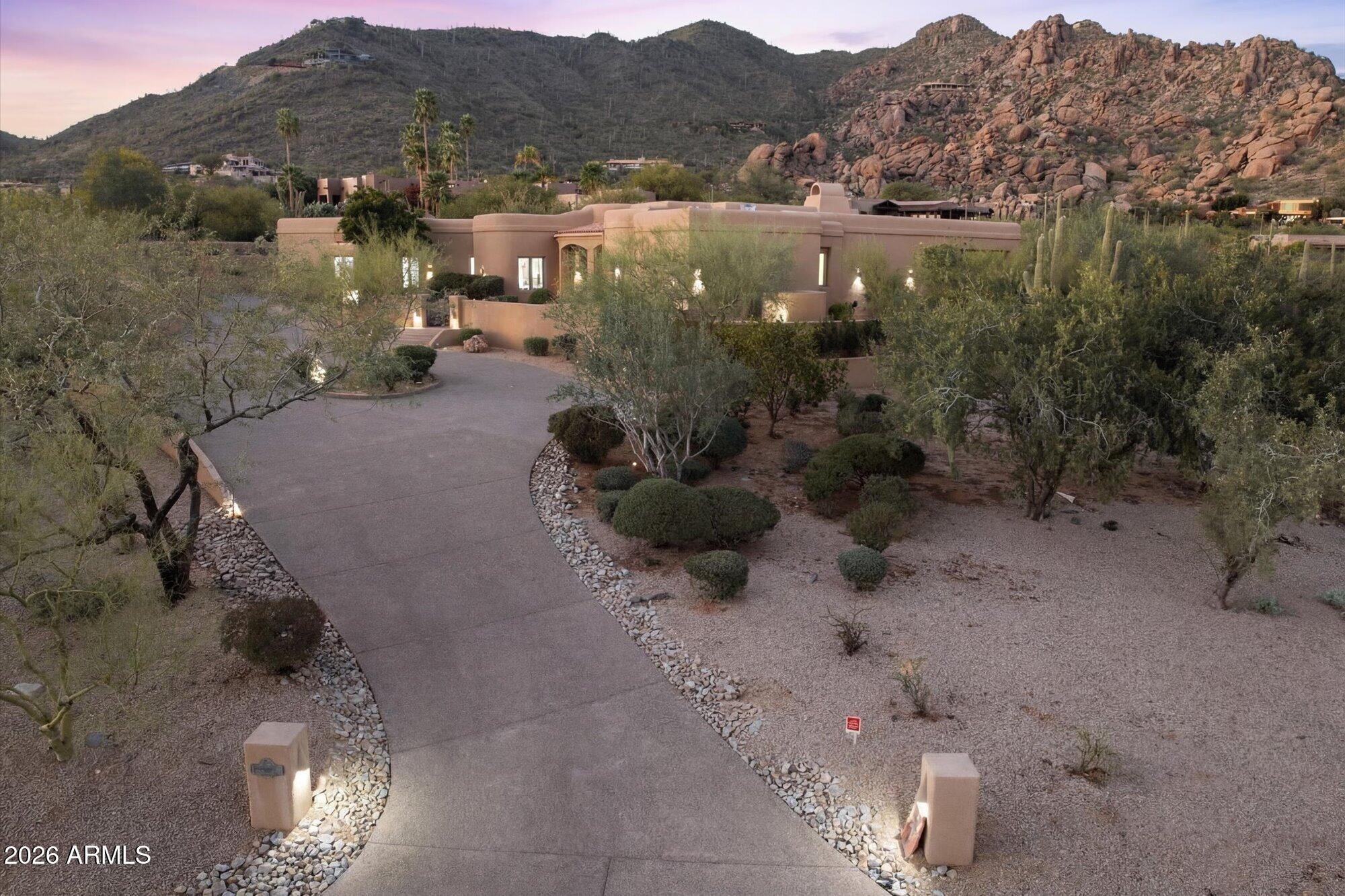 BLACK MOUNTAIN FOOTHILLS - Residential