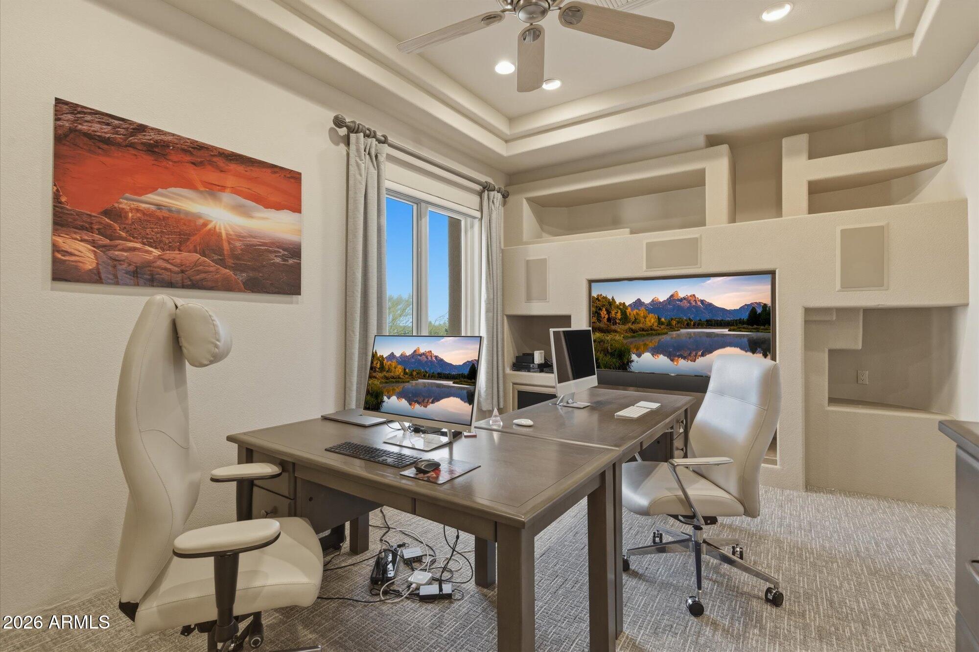 BLACK MOUNTAIN FOOTHILLS - Residential