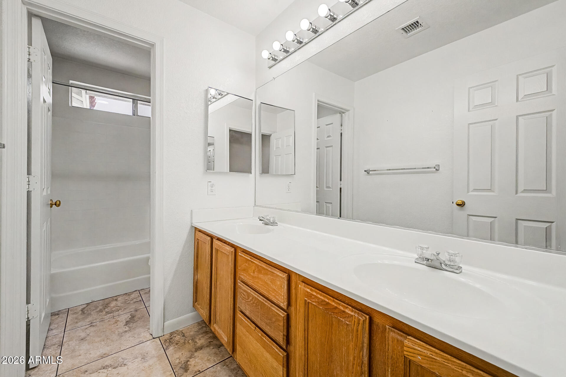 KAUFMAN AND BROAD AT COOPER RANCH - Residential