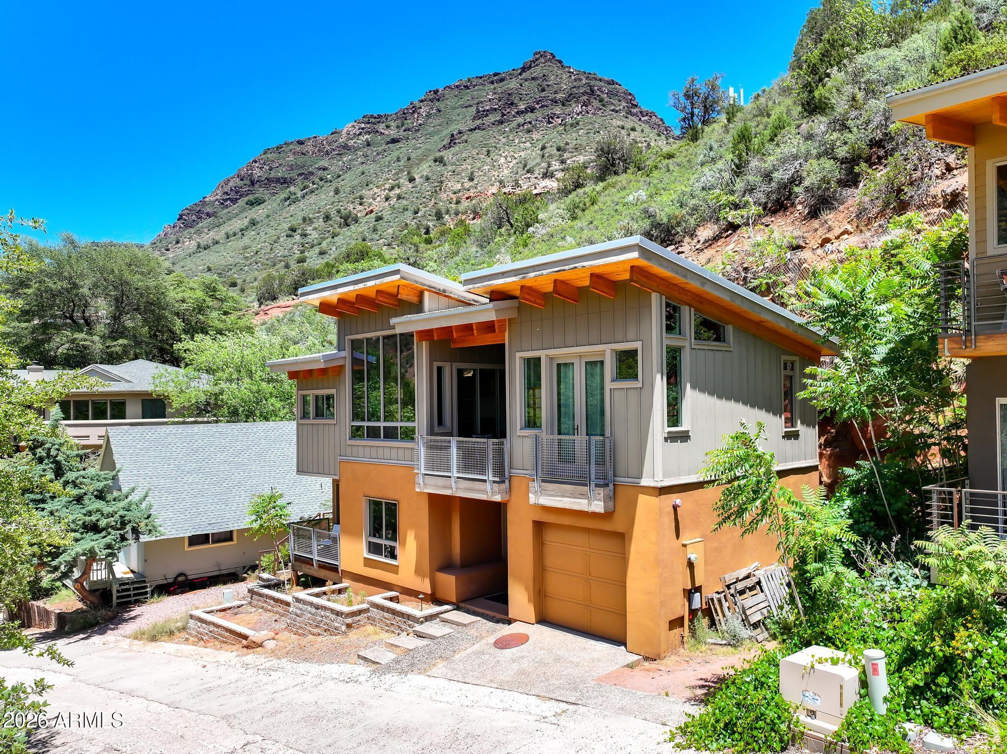 TWIN SPRINGS TERRACE - Residential