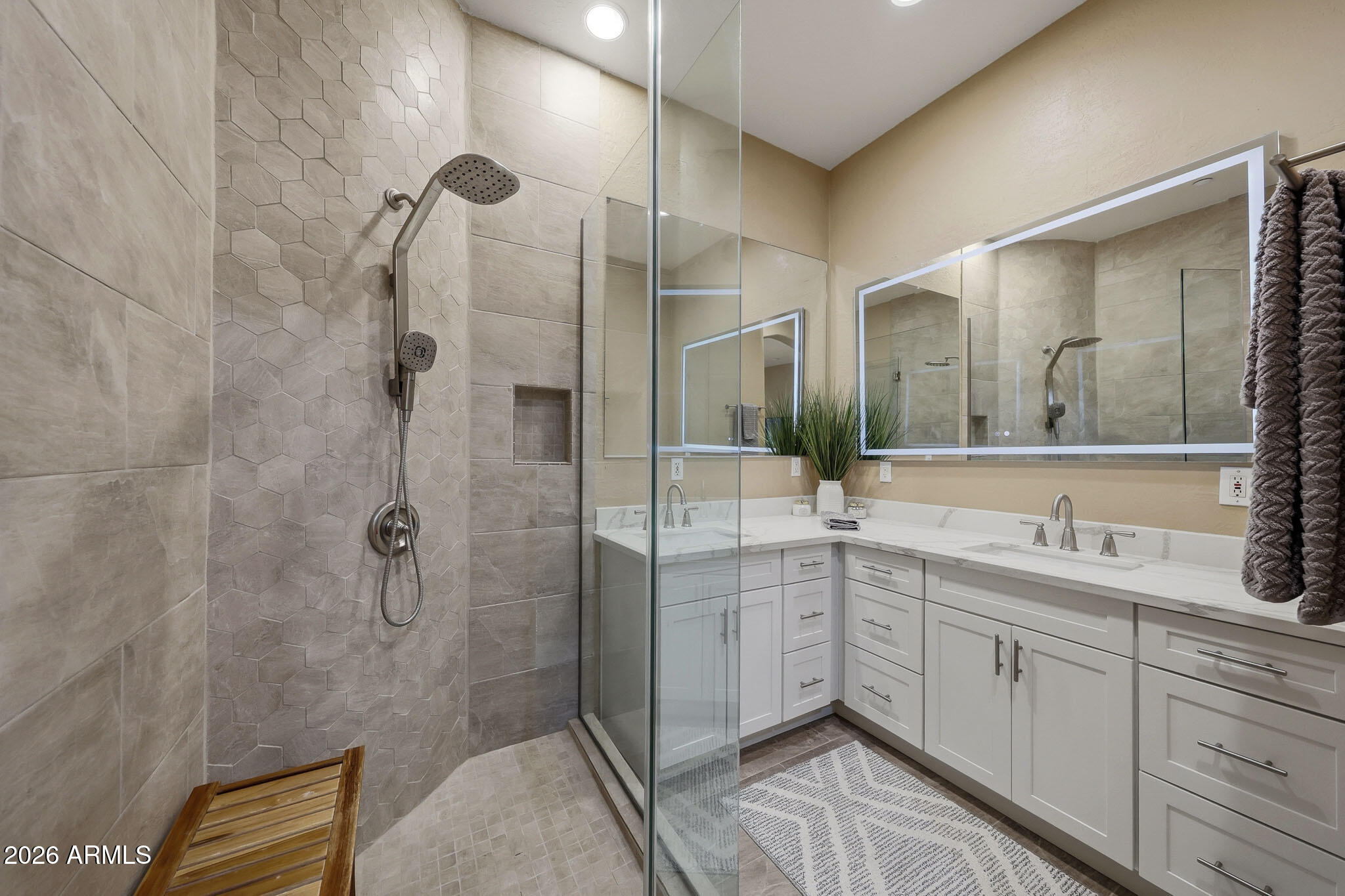 ANTHEM COUNTRY CLUB - Residential