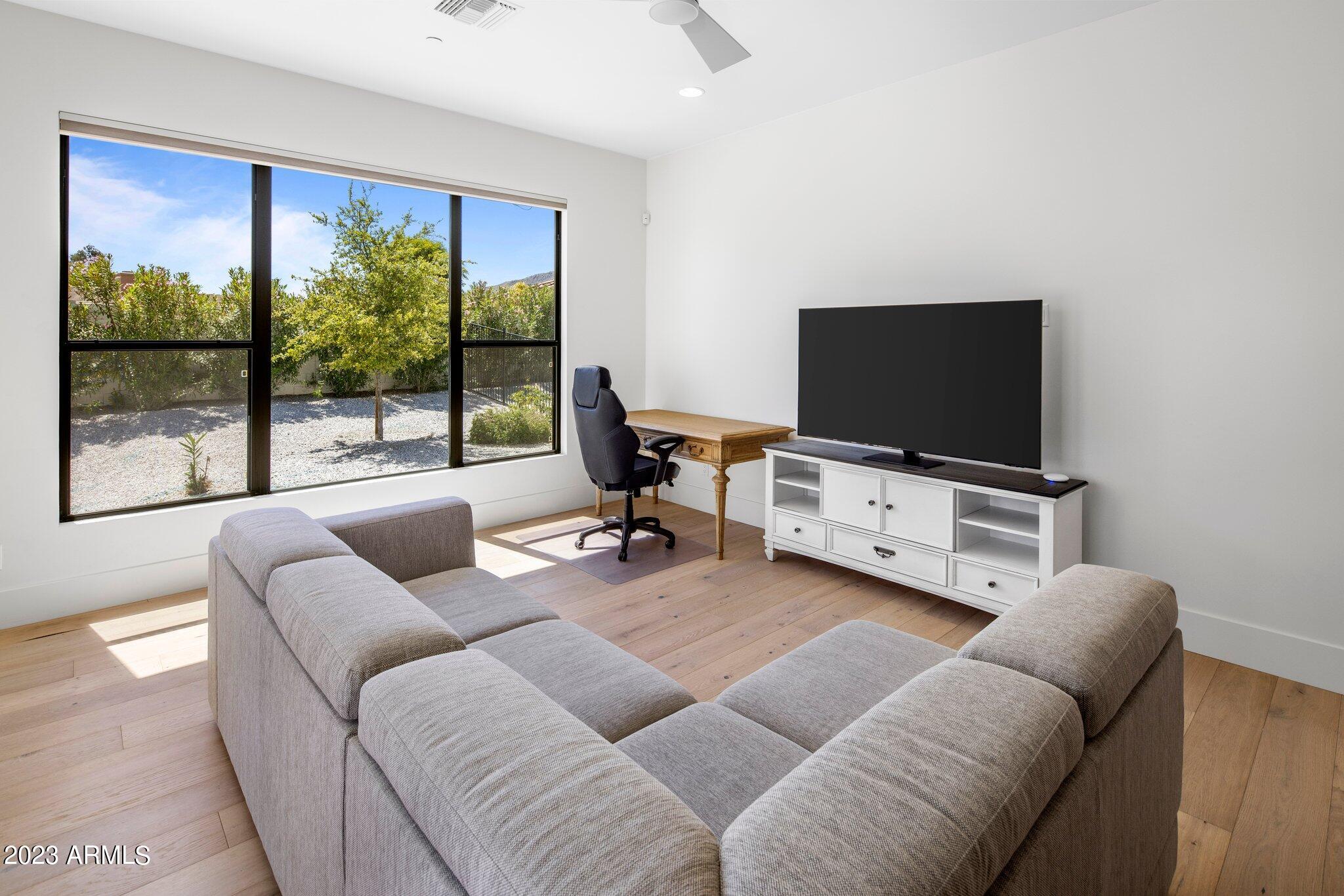 MOCKING BIRD ACRES - Residential