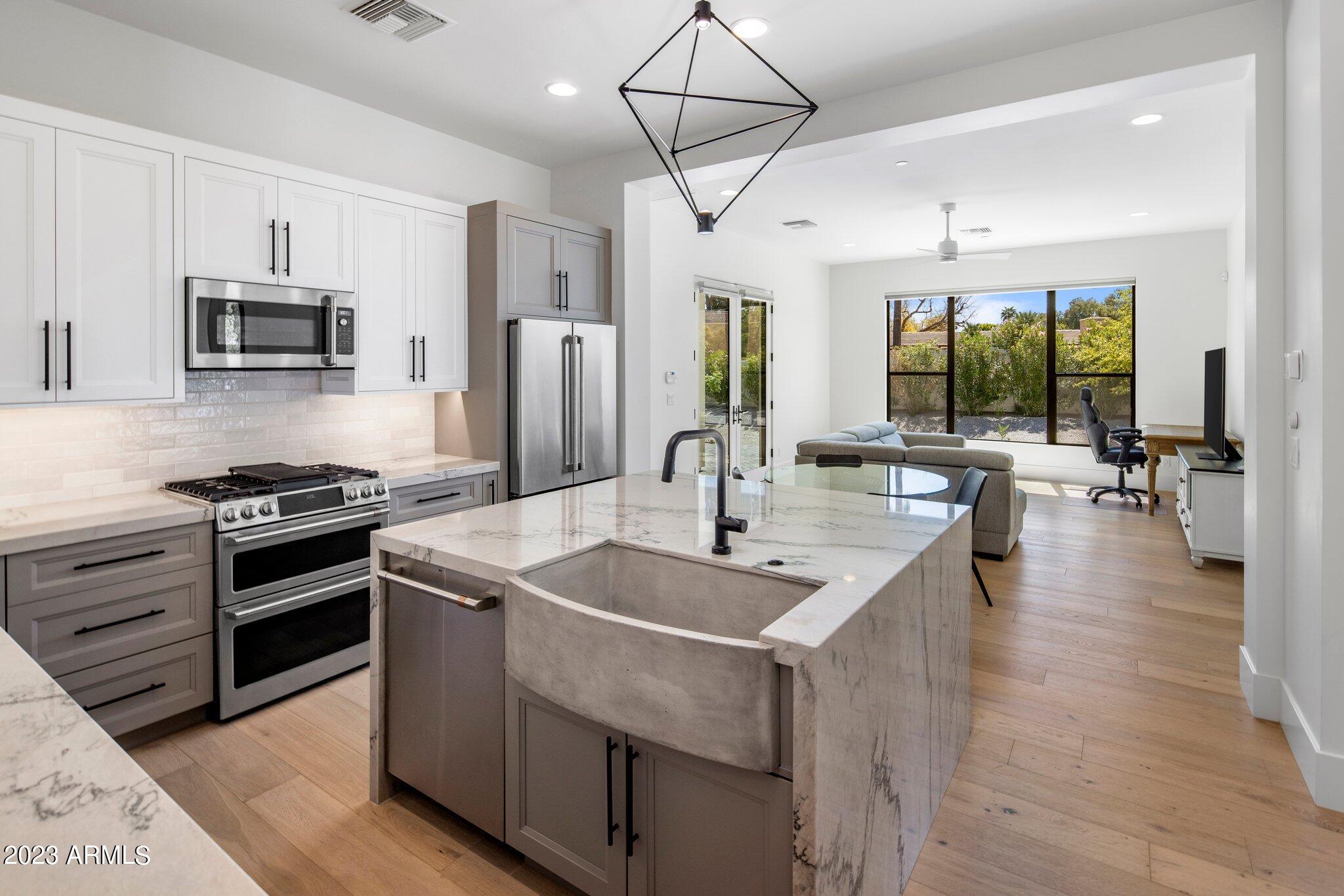 MOCKING BIRD ACRES - Residential