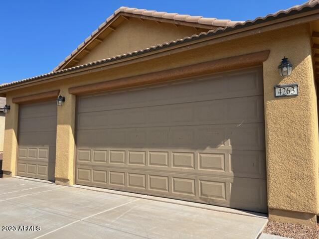 ESTATES AT HOLIDAY - Residential