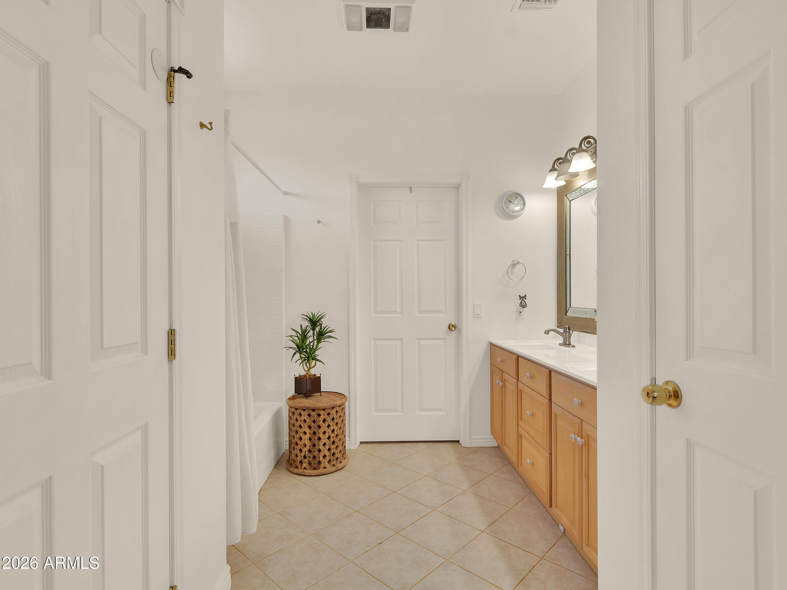 COLDWATER CANYON - Residential