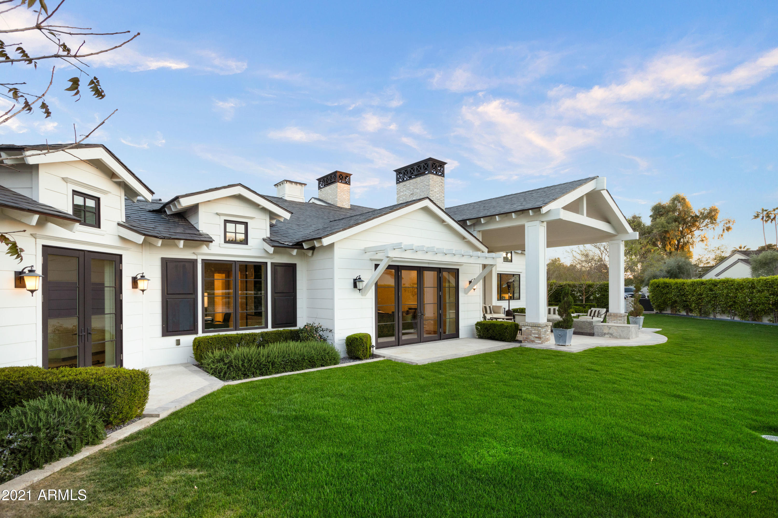 MOUNTAIN VIEW - Residential