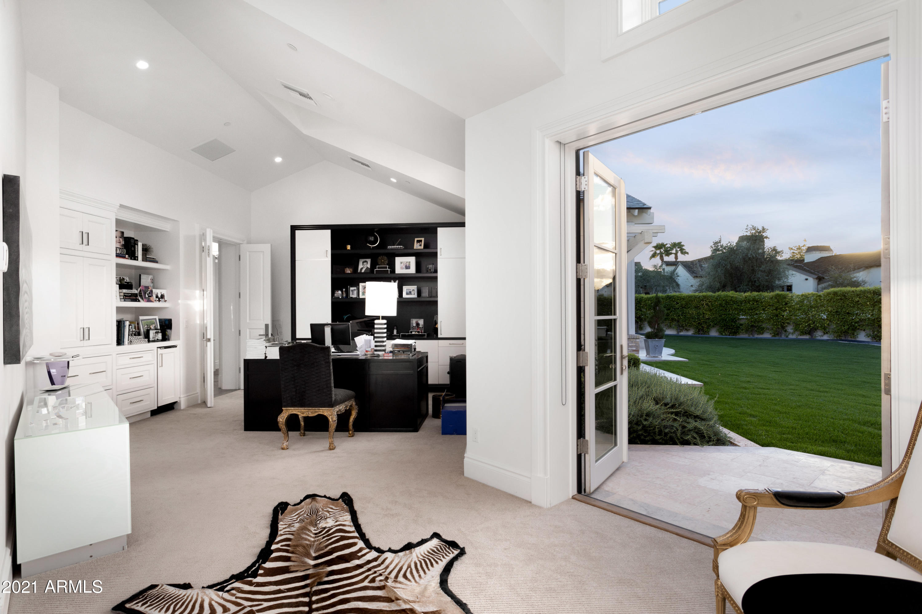 MOUNTAIN VIEW - Residential