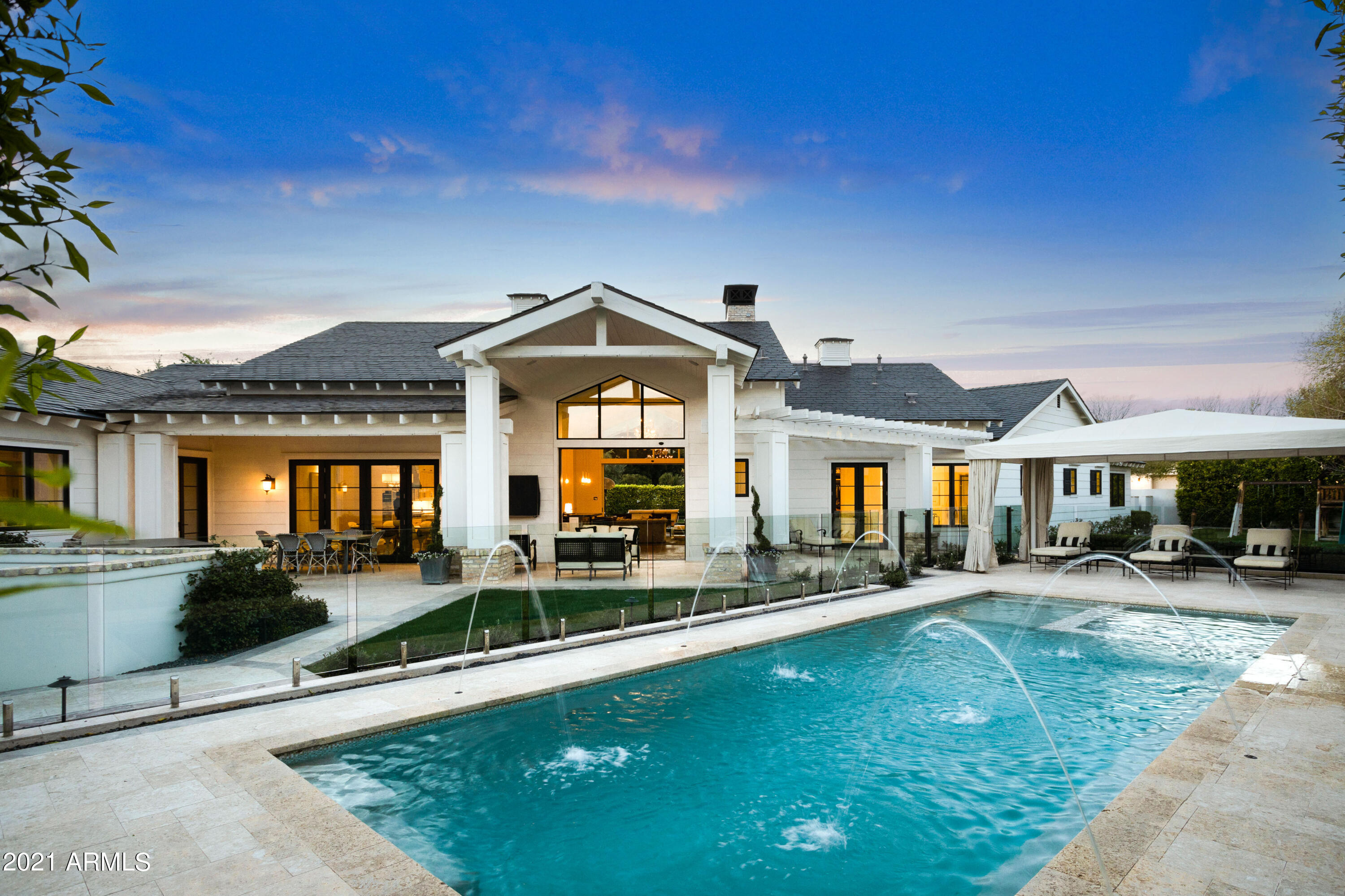 MOUNTAIN VIEW - Residential