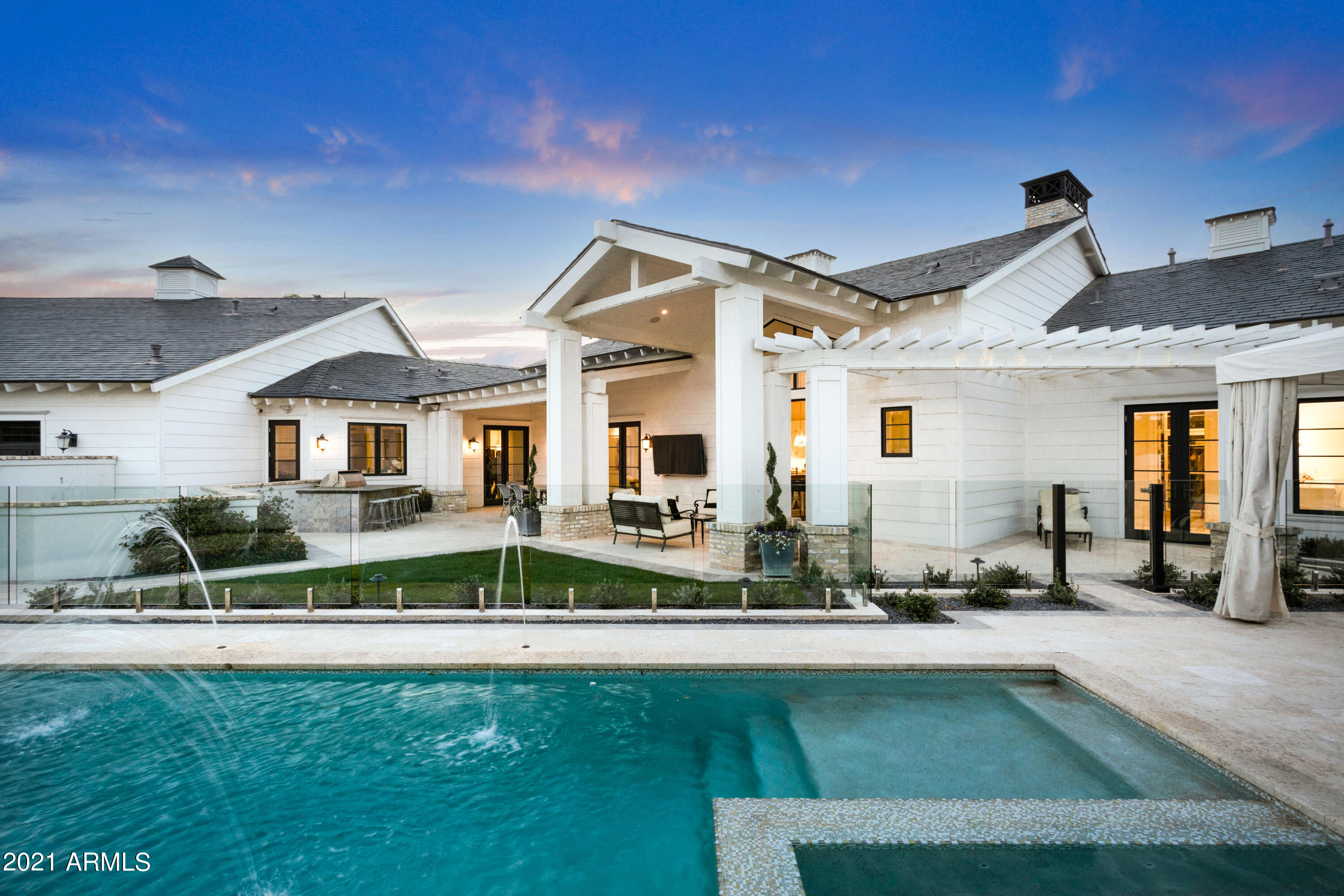 MOUNTAIN VIEW - Residential