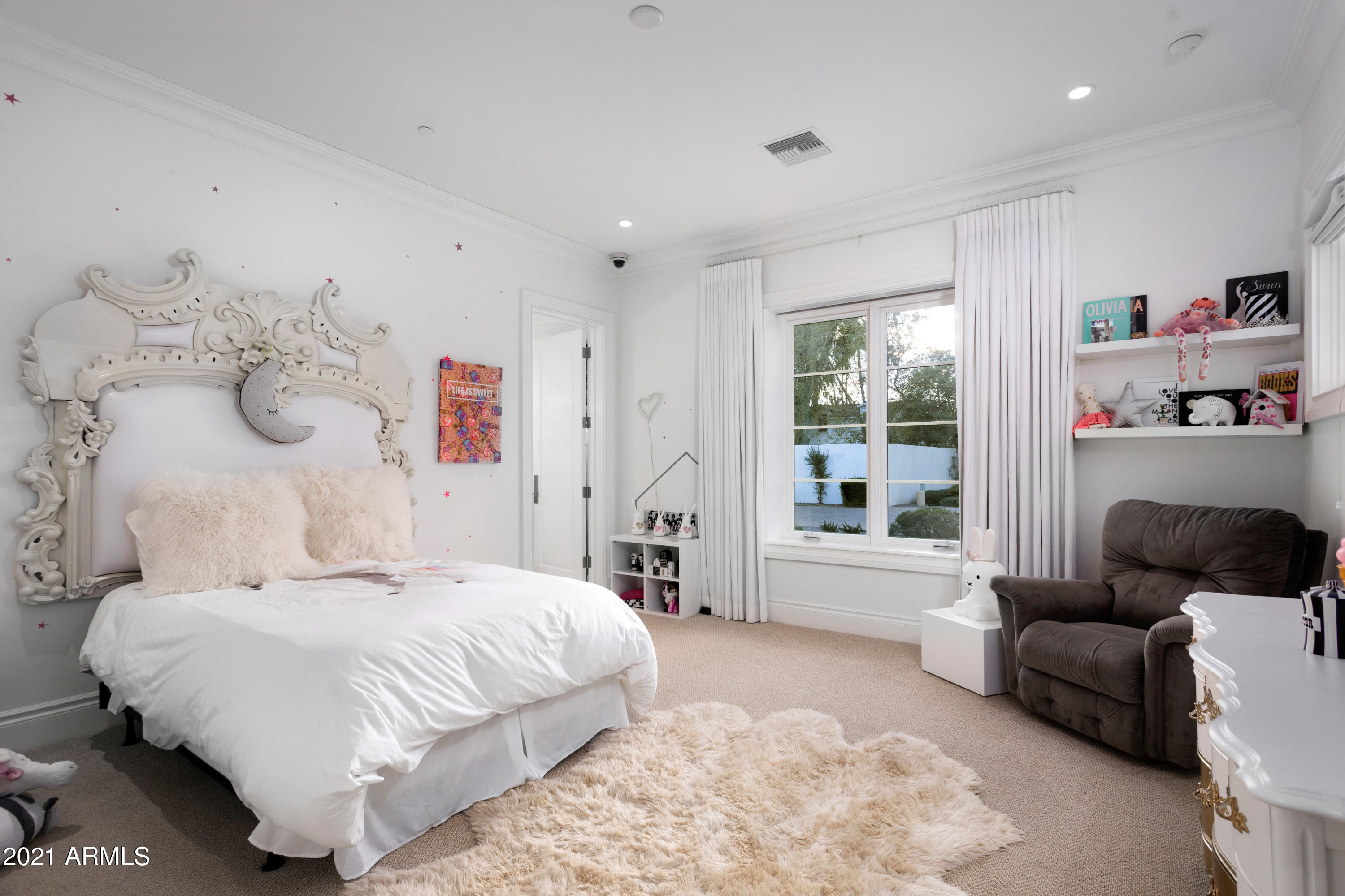 MOUNTAIN VIEW - Residential
