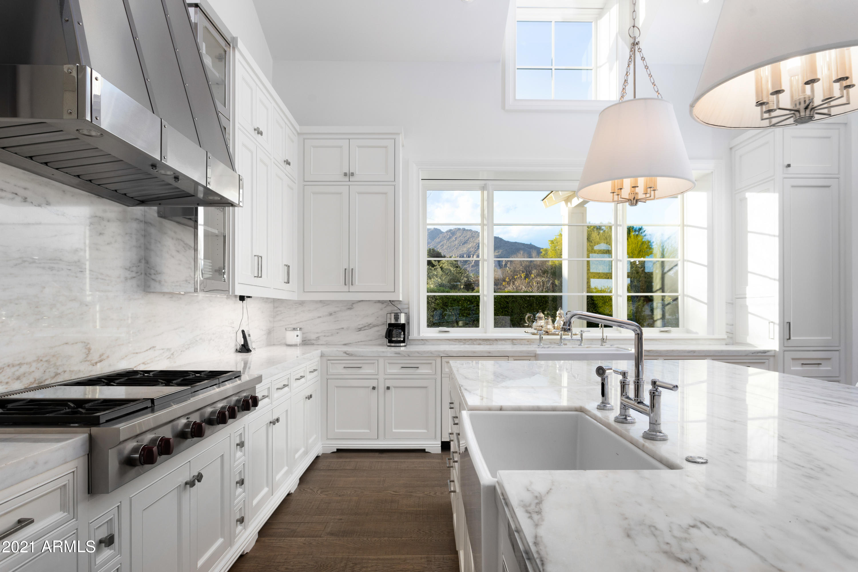 MOUNTAIN VIEW - Residential