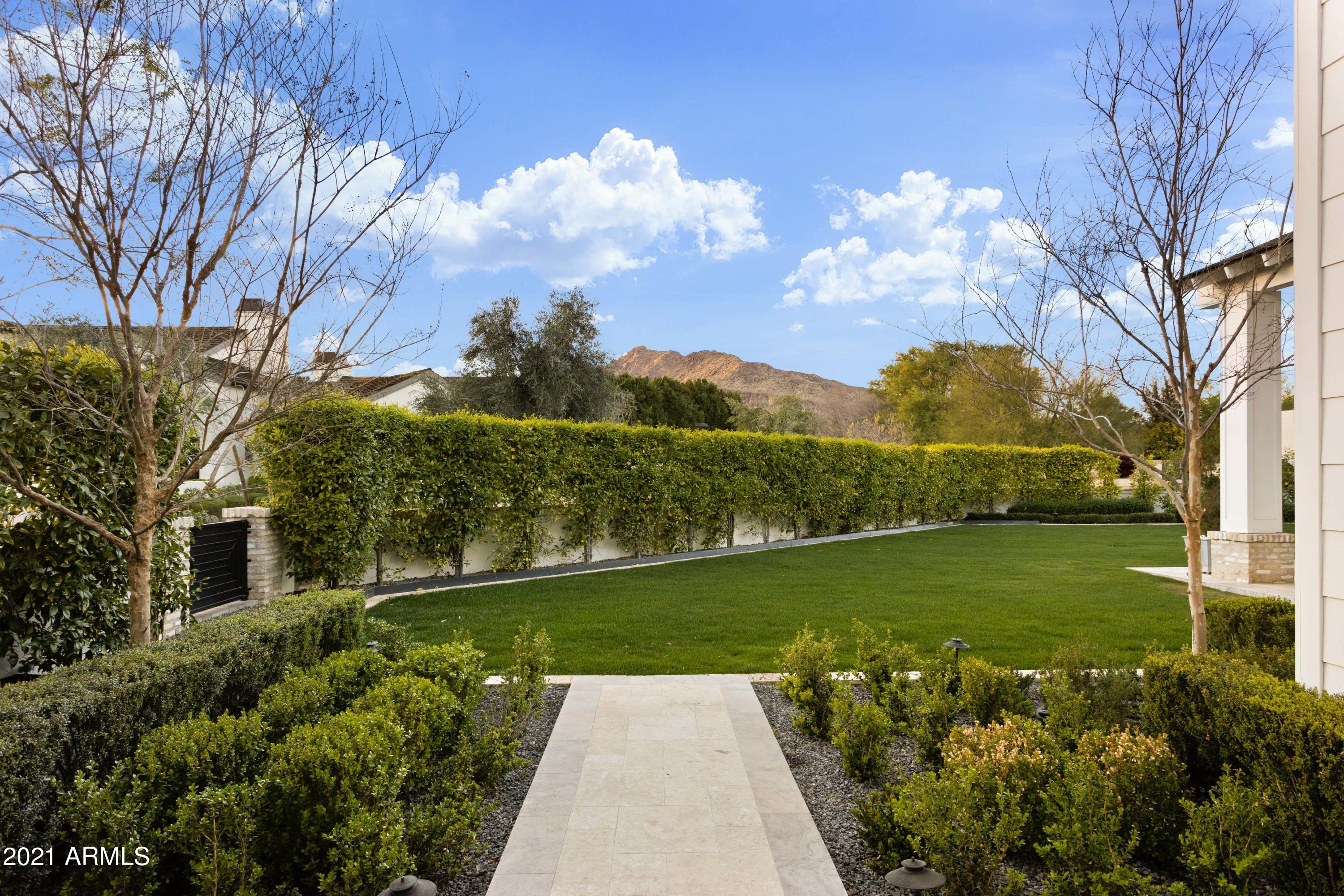 MOUNTAIN VIEW - Residential