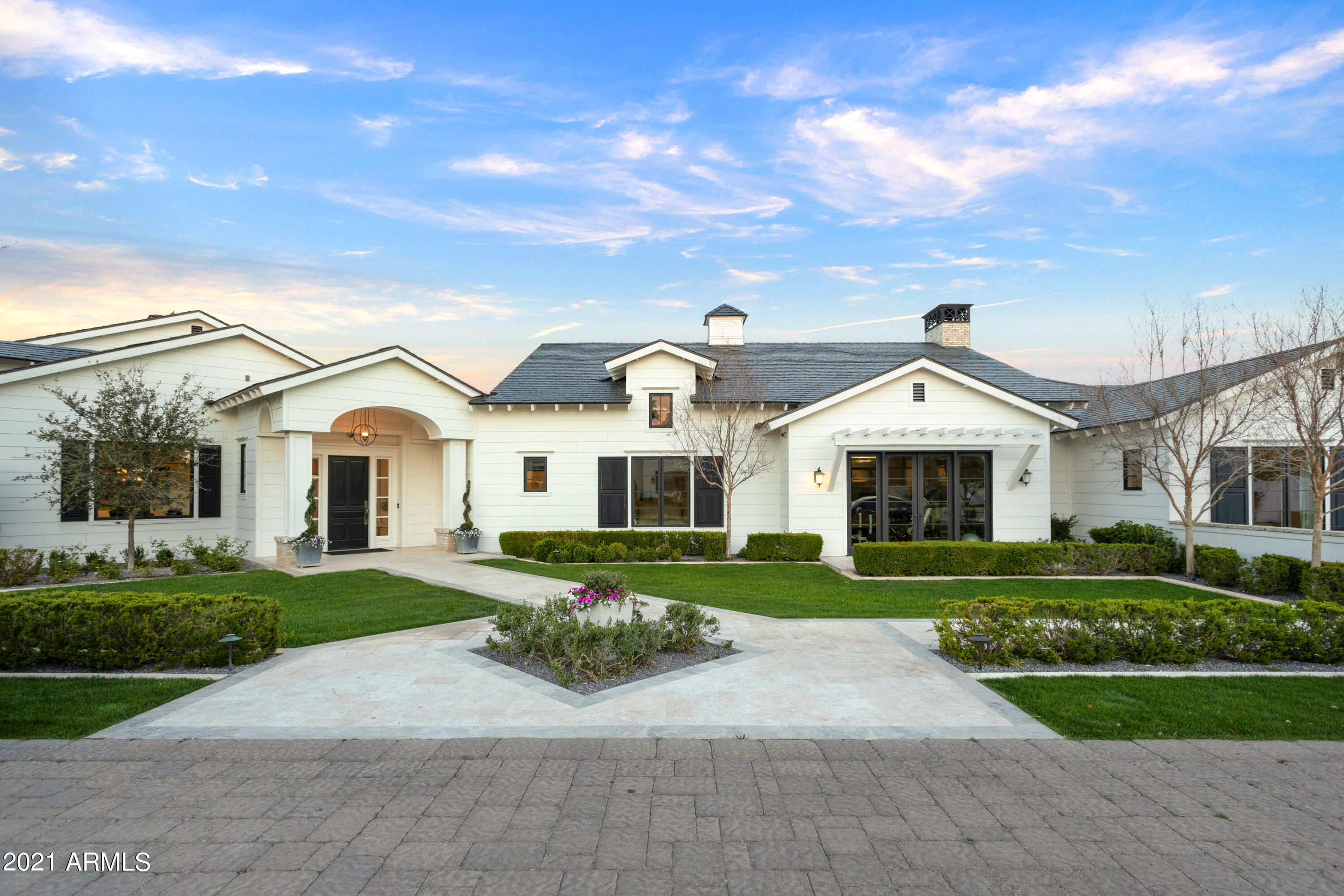 MOUNTAIN VIEW - Residential