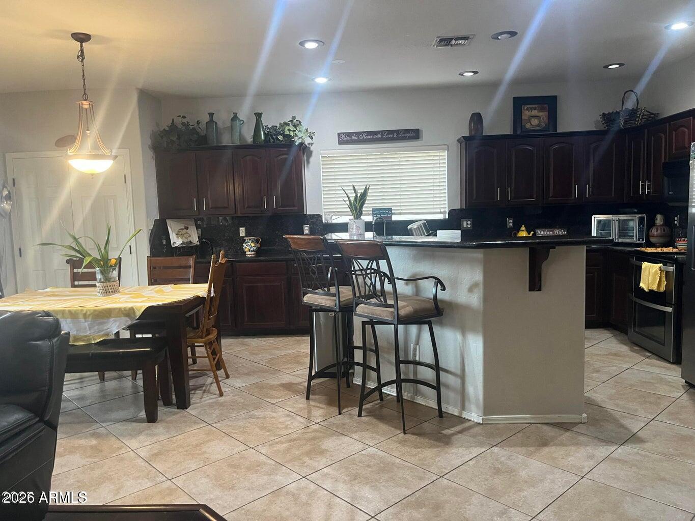 DOBBINS CREEK - Residential Lease