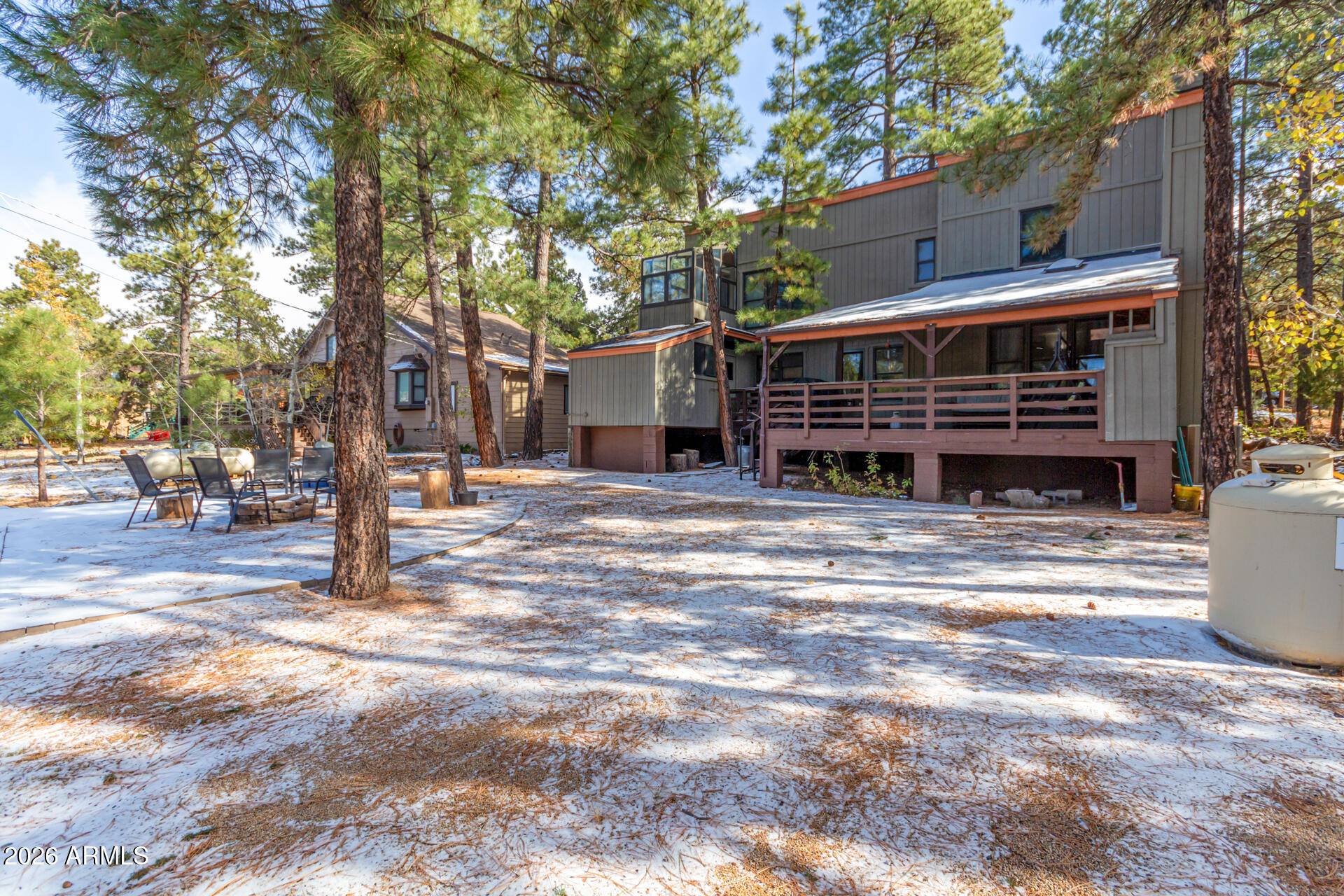 PINEWOOD 14 - Residential