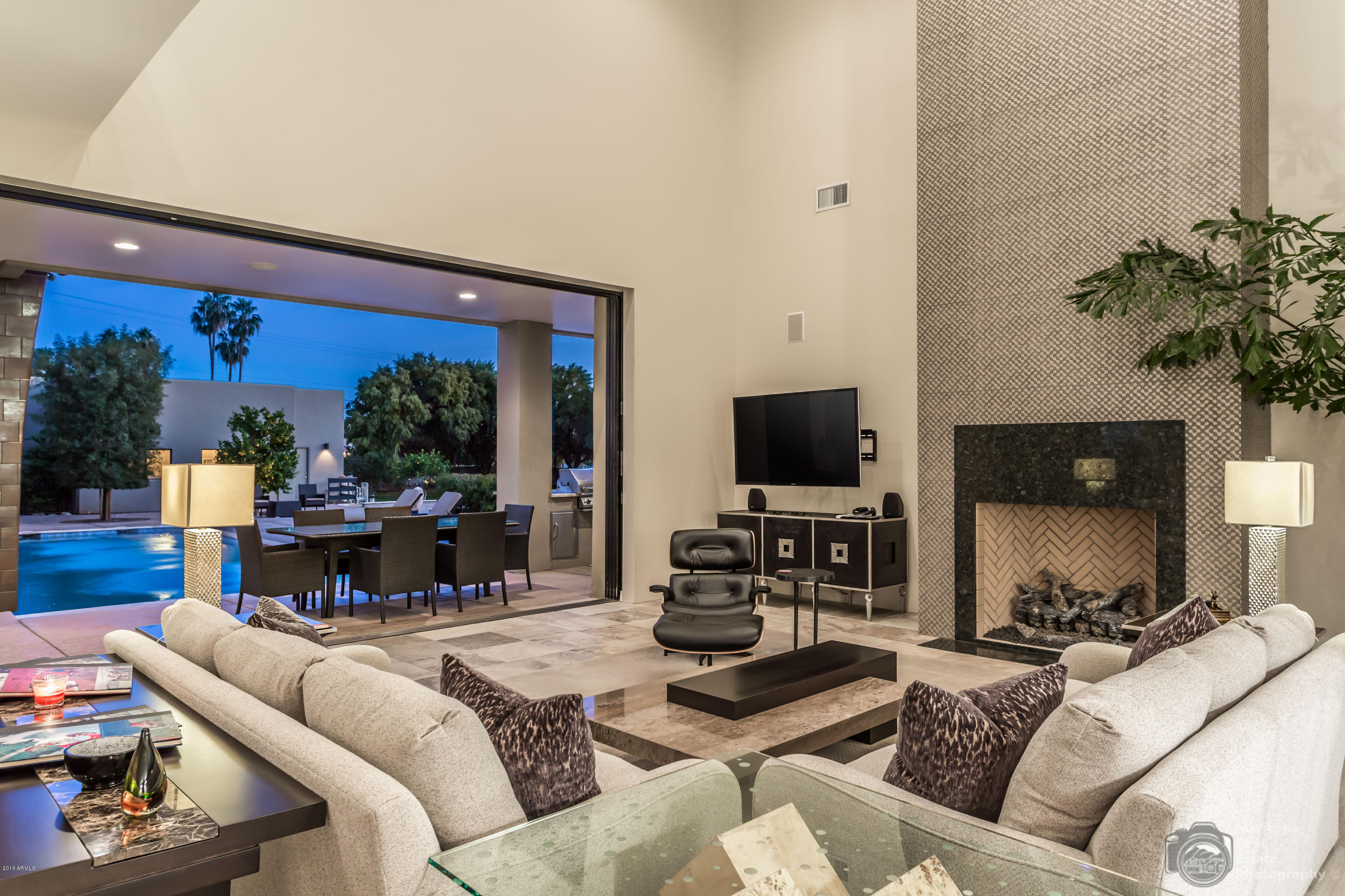 ARCADIA REPLAT - Residential