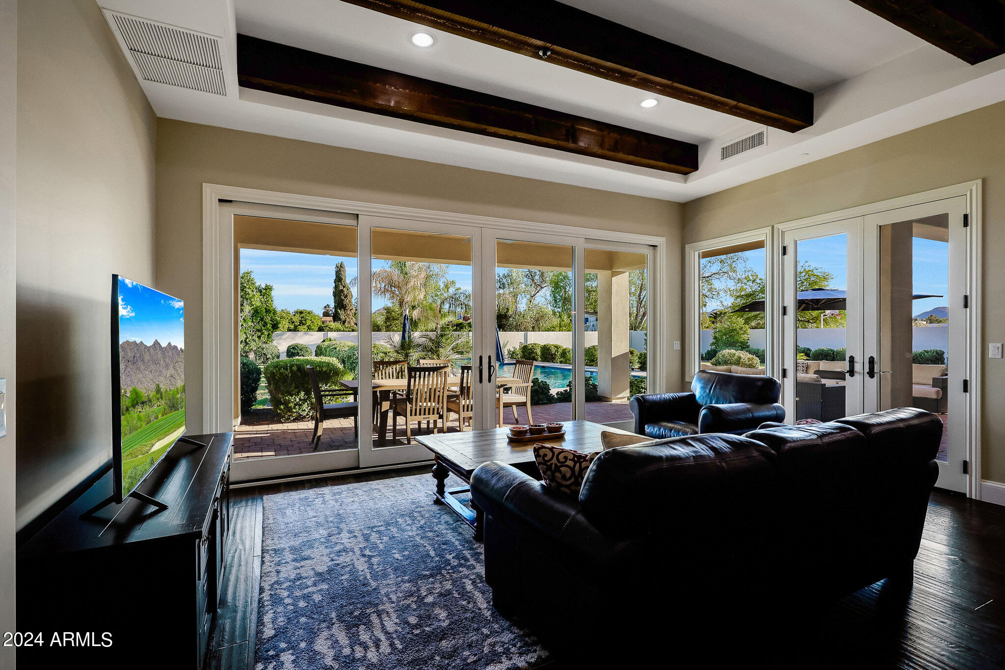 SUNBURST FARMS EAST 5 - Residential