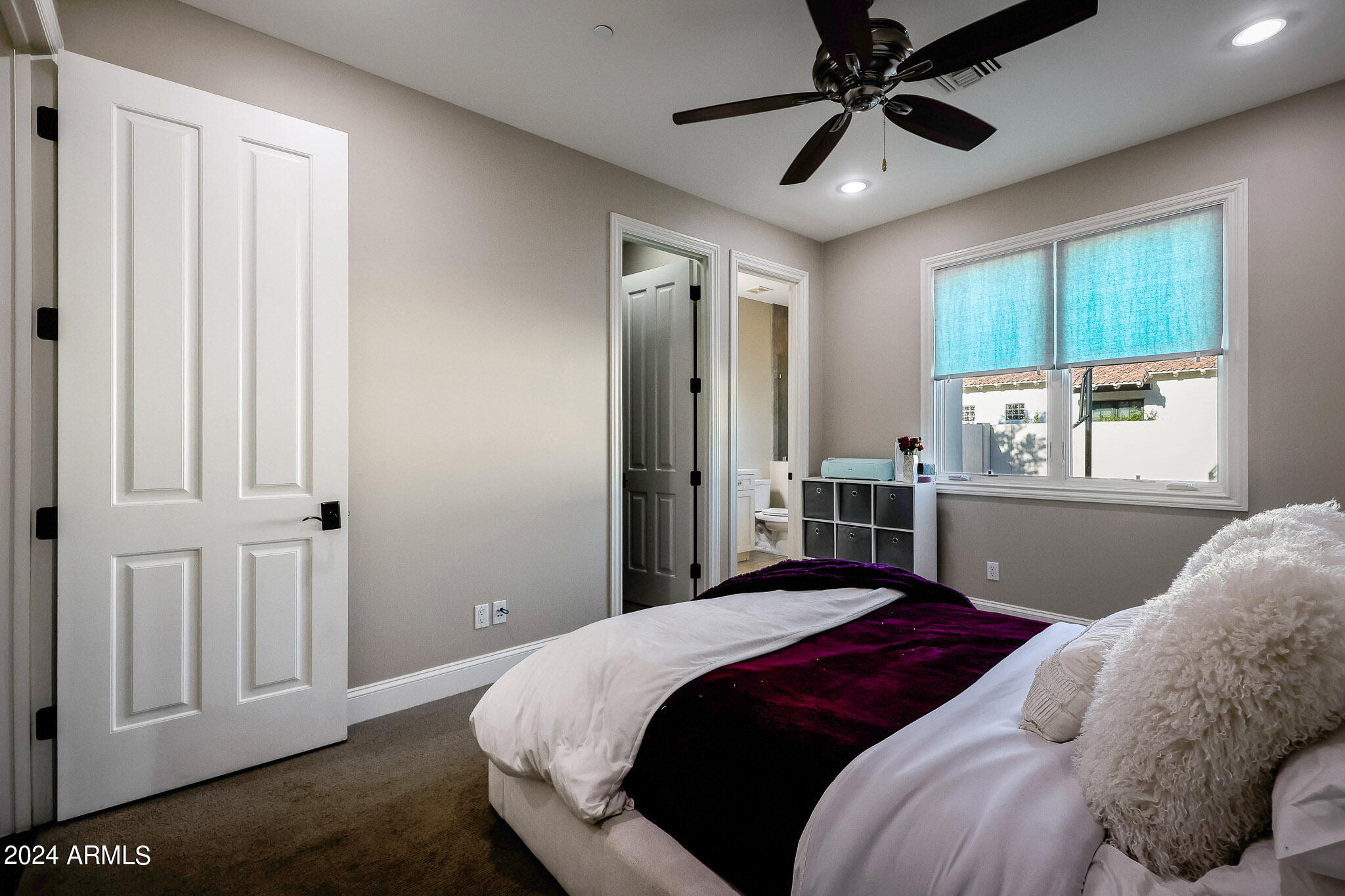 SUNBURST FARMS EAST 5 - Residential