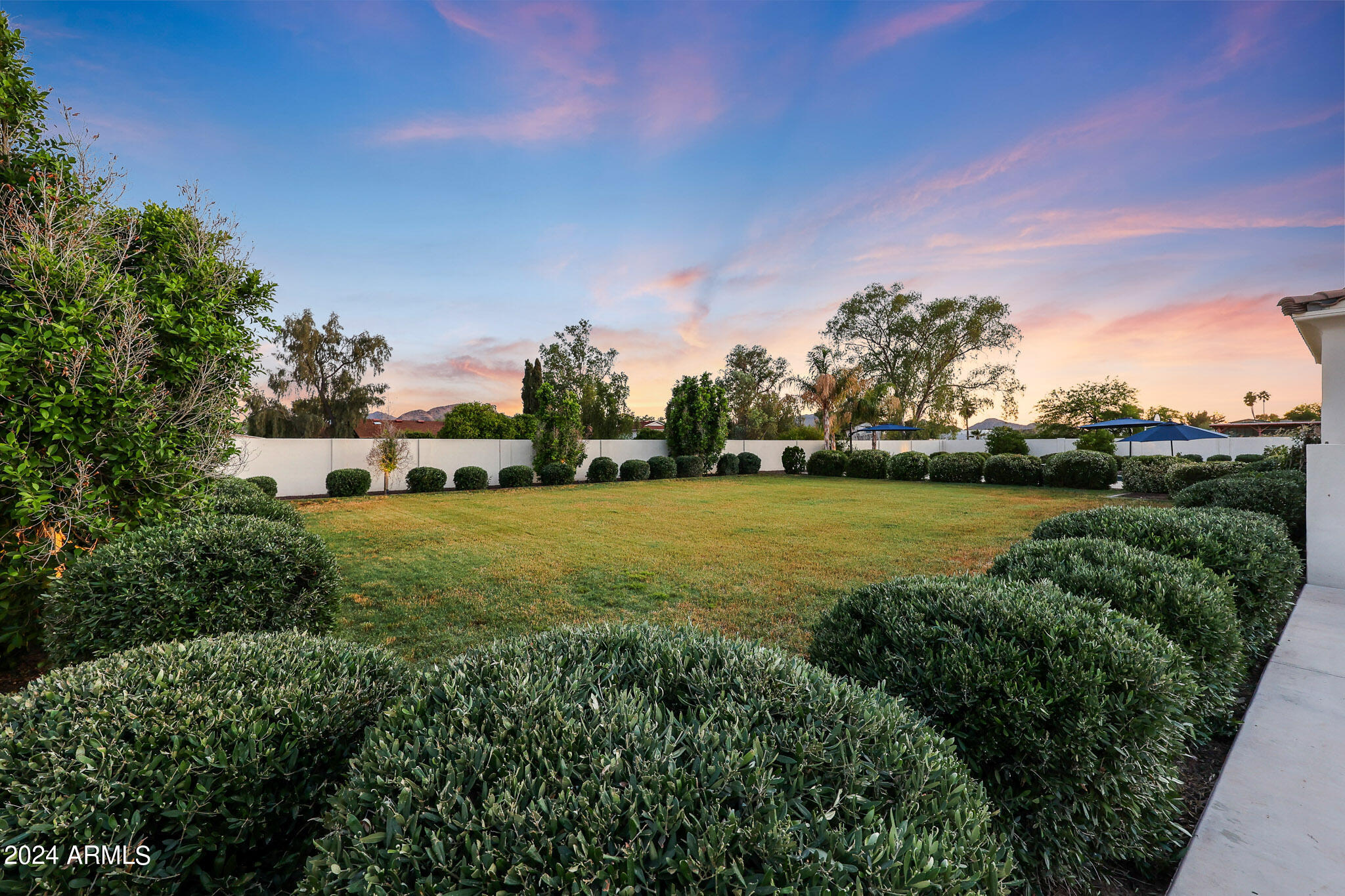 SUNBURST FARMS EAST 5 - Residential