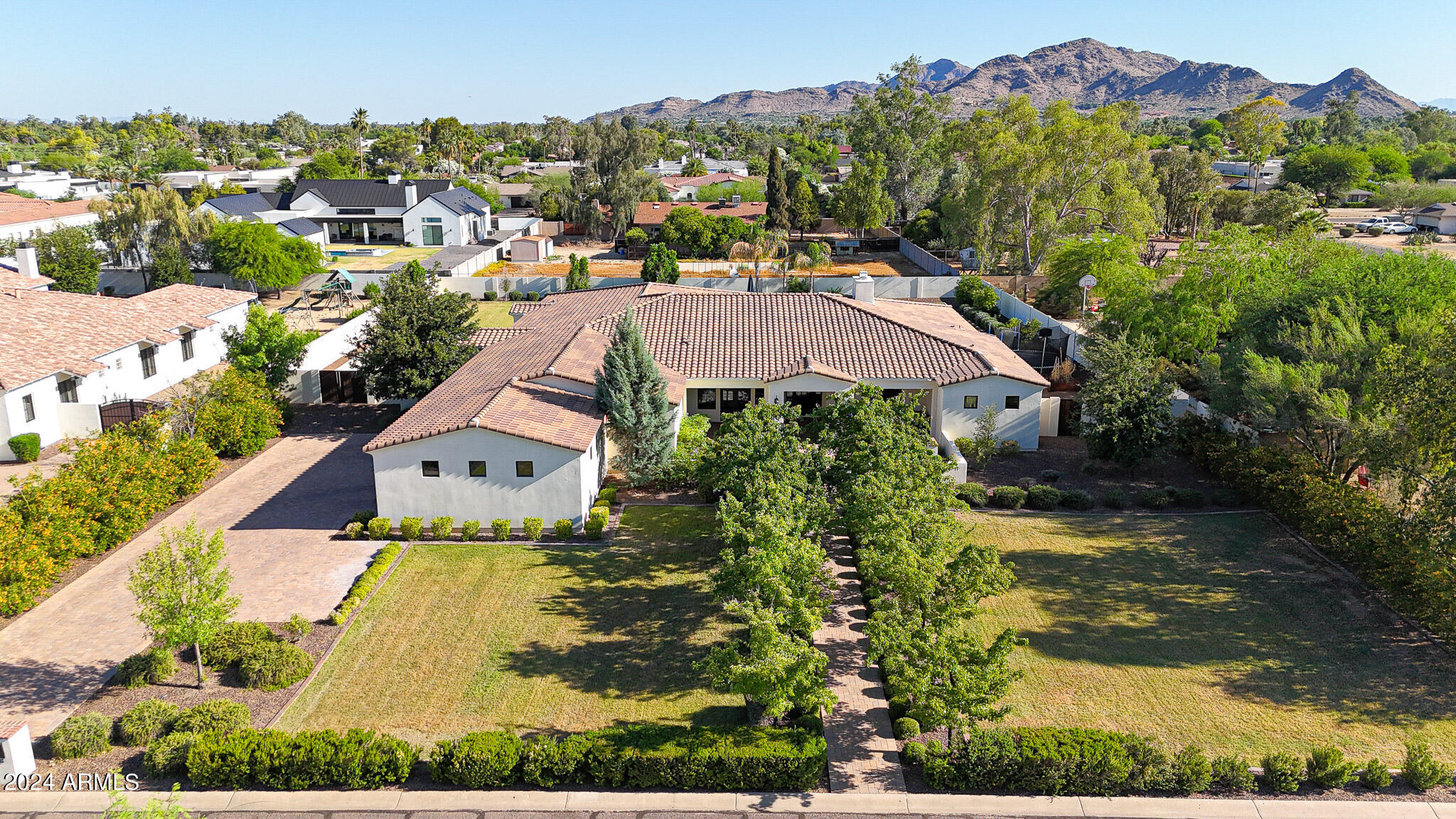 SUNBURST FARMS EAST 5 - Residential