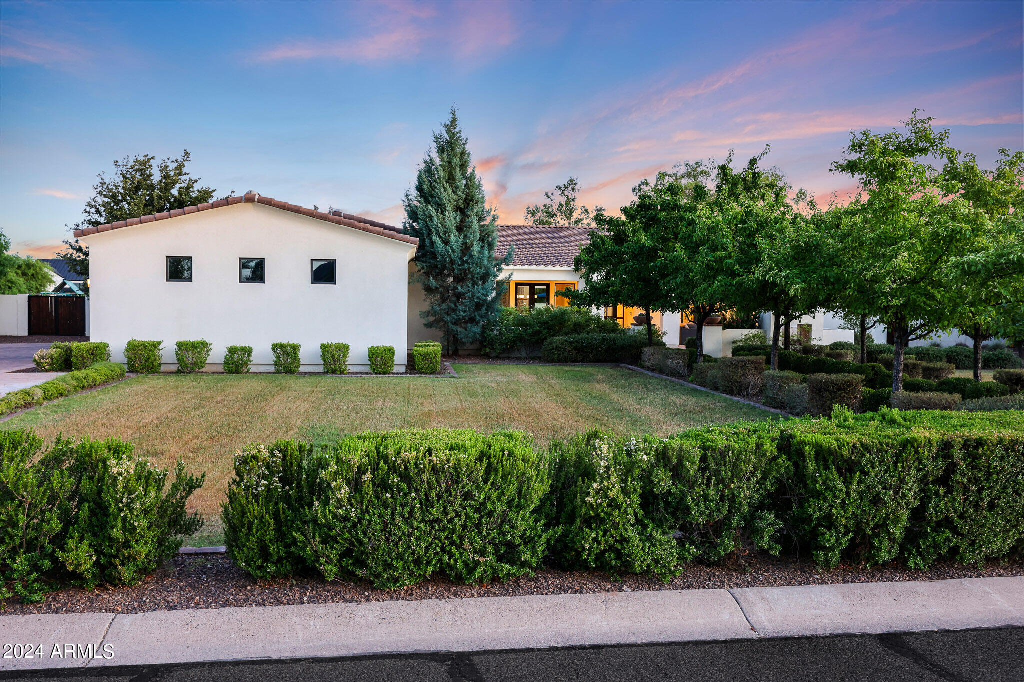 SUNBURST FARMS EAST 5 - Residential