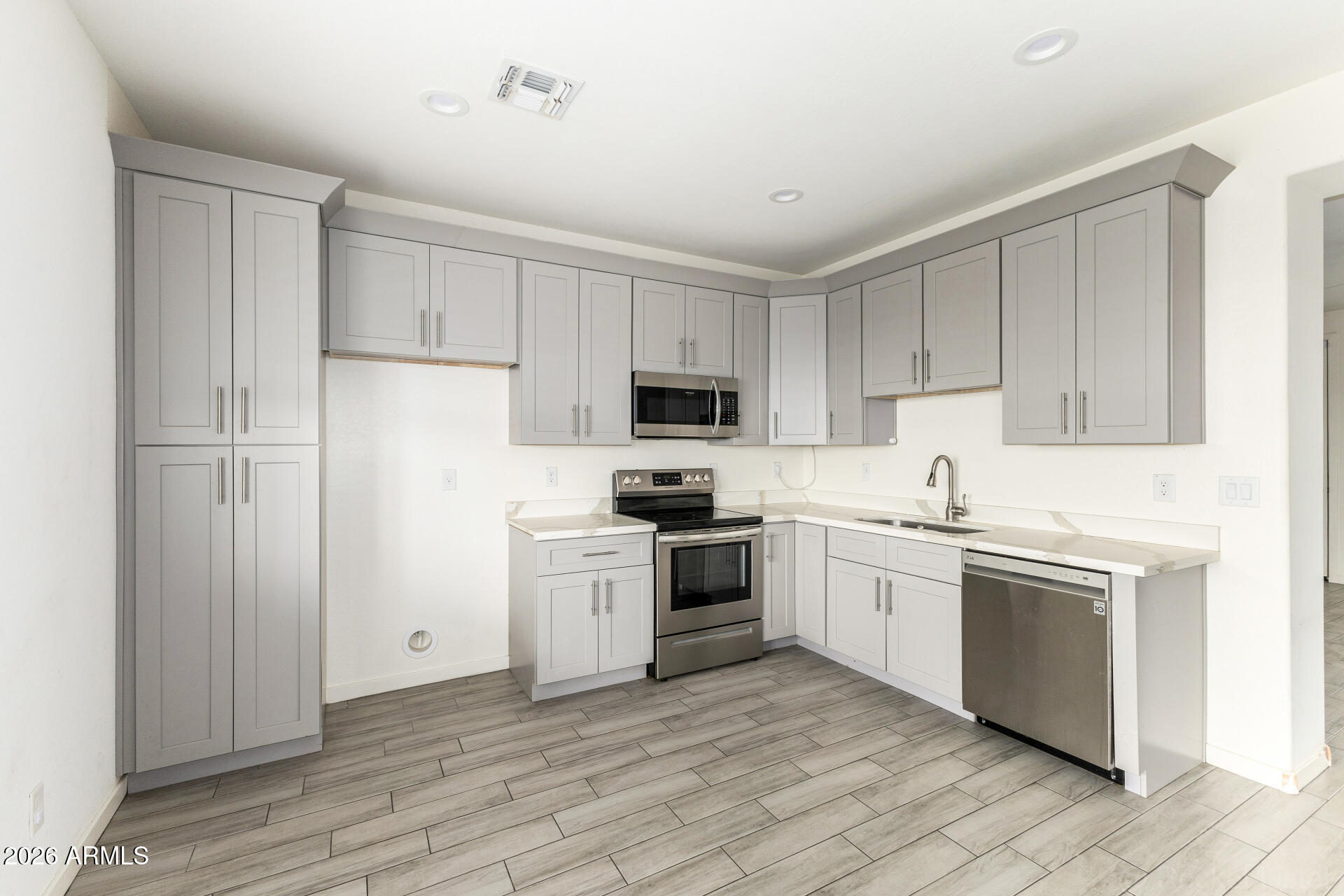 AMD TOLTEC/ARIZONA VALLEY UNIT THREE - Residential