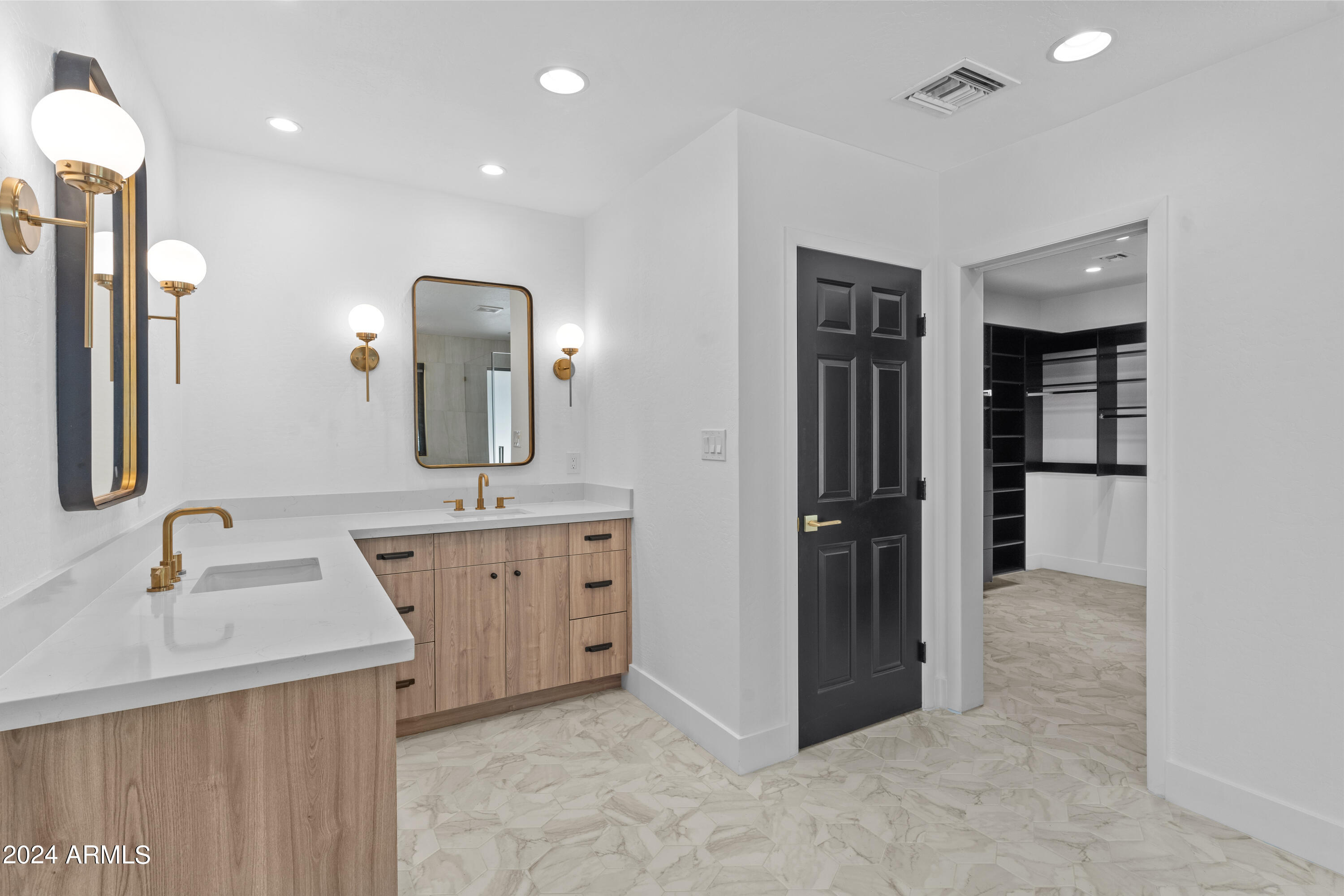 STONE CANYON EAST - Residential