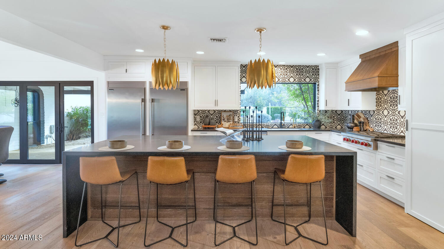 STONE CANYON EAST - Residential