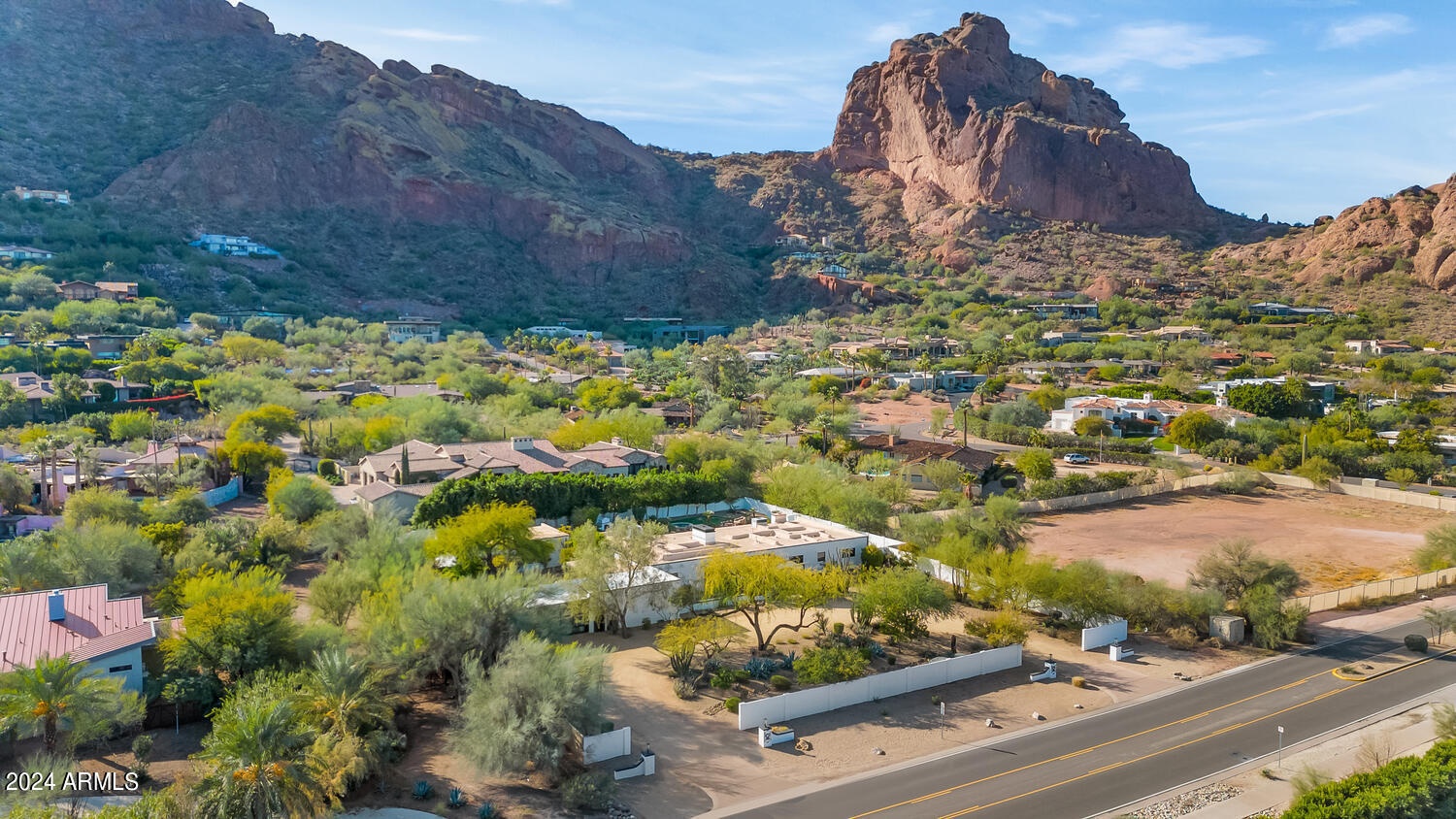 STONE CANYON EAST - Residential