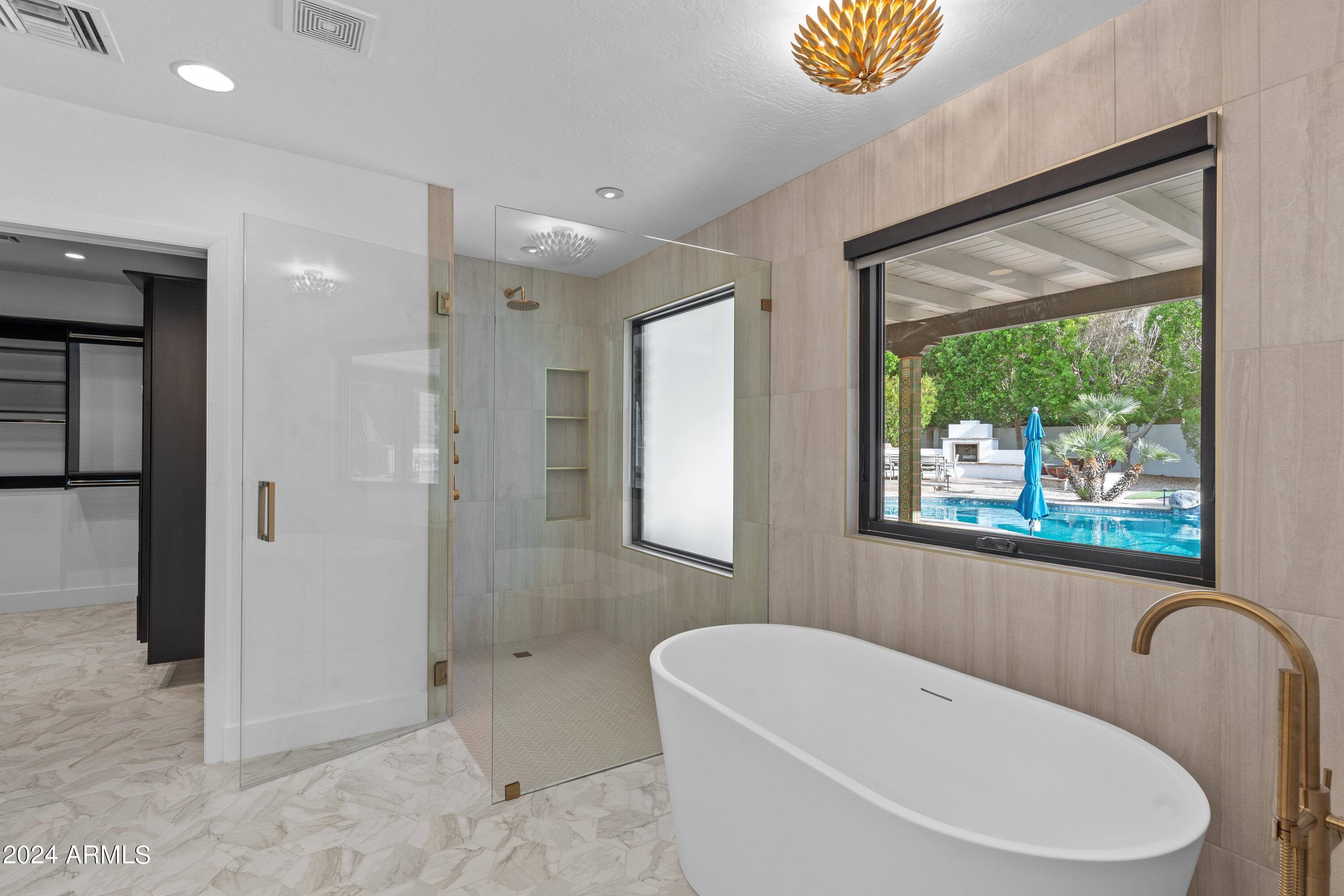 STONE CANYON EAST - Residential