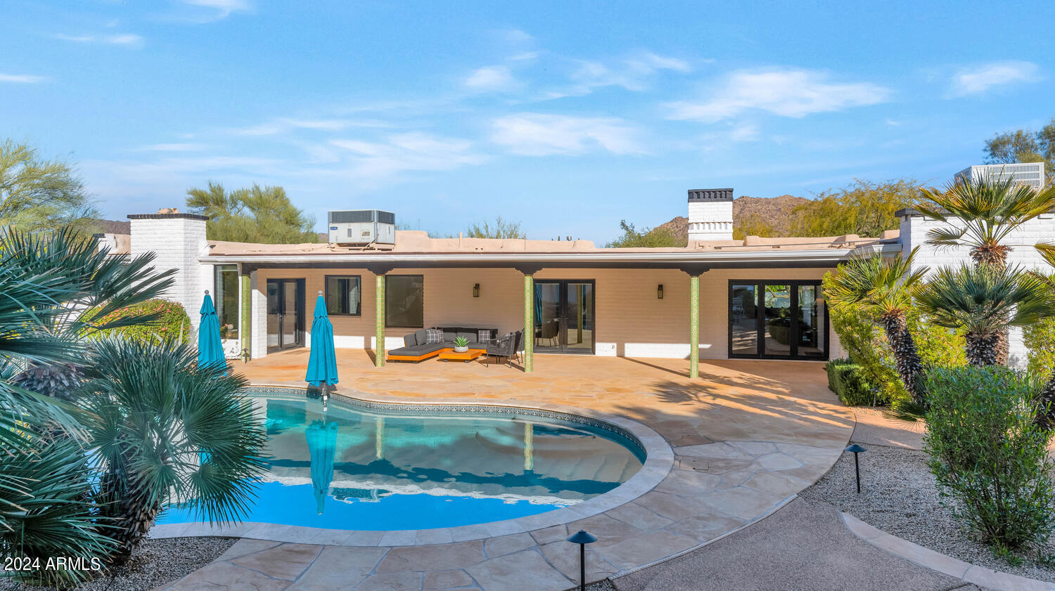 STONE CANYON EAST - Residential