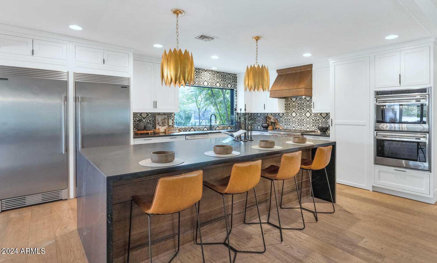 STONE CANYON EAST - Residential