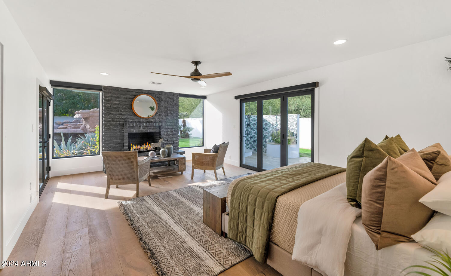 STONE CANYON EAST - Residential