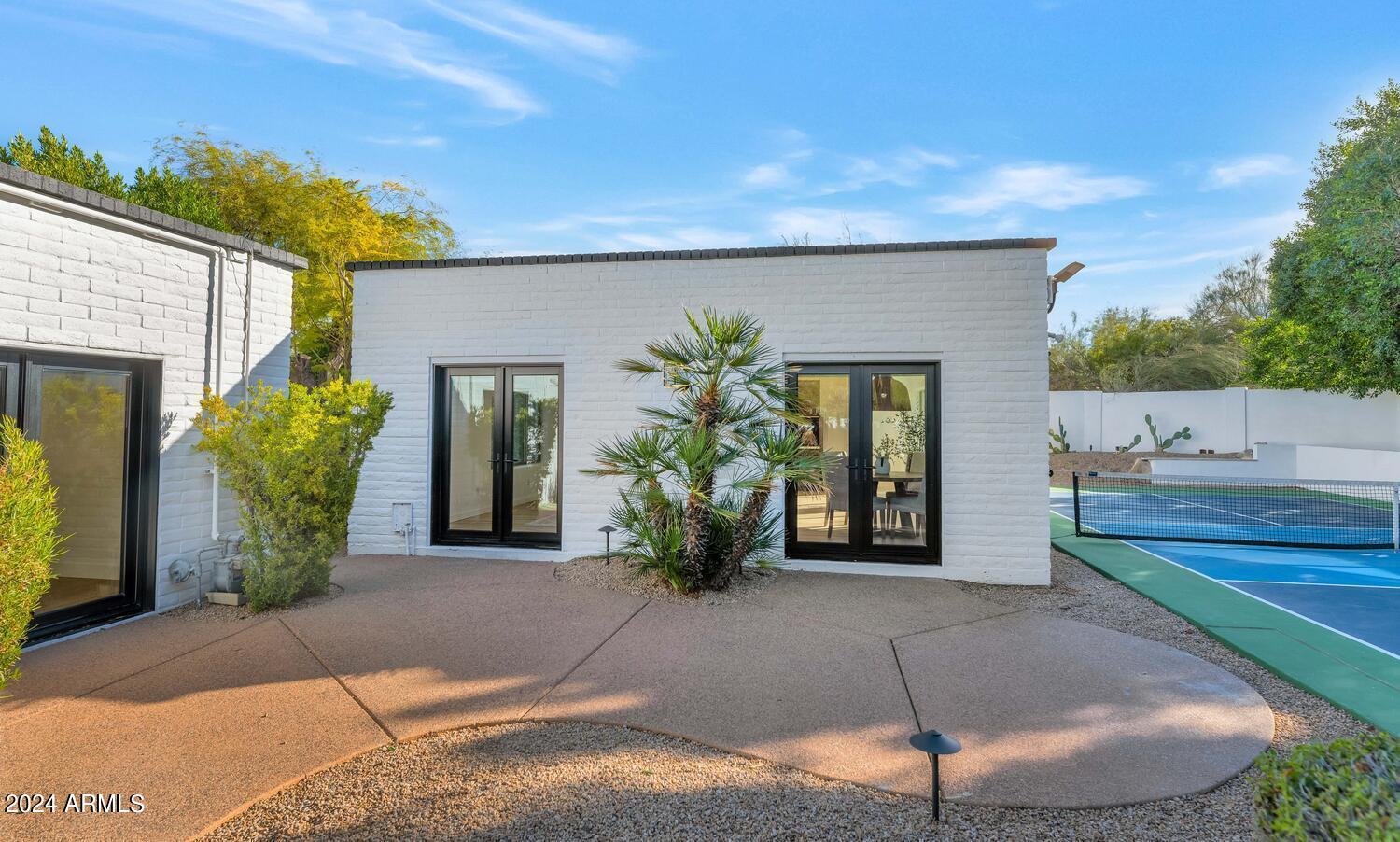 STONE CANYON EAST - Residential