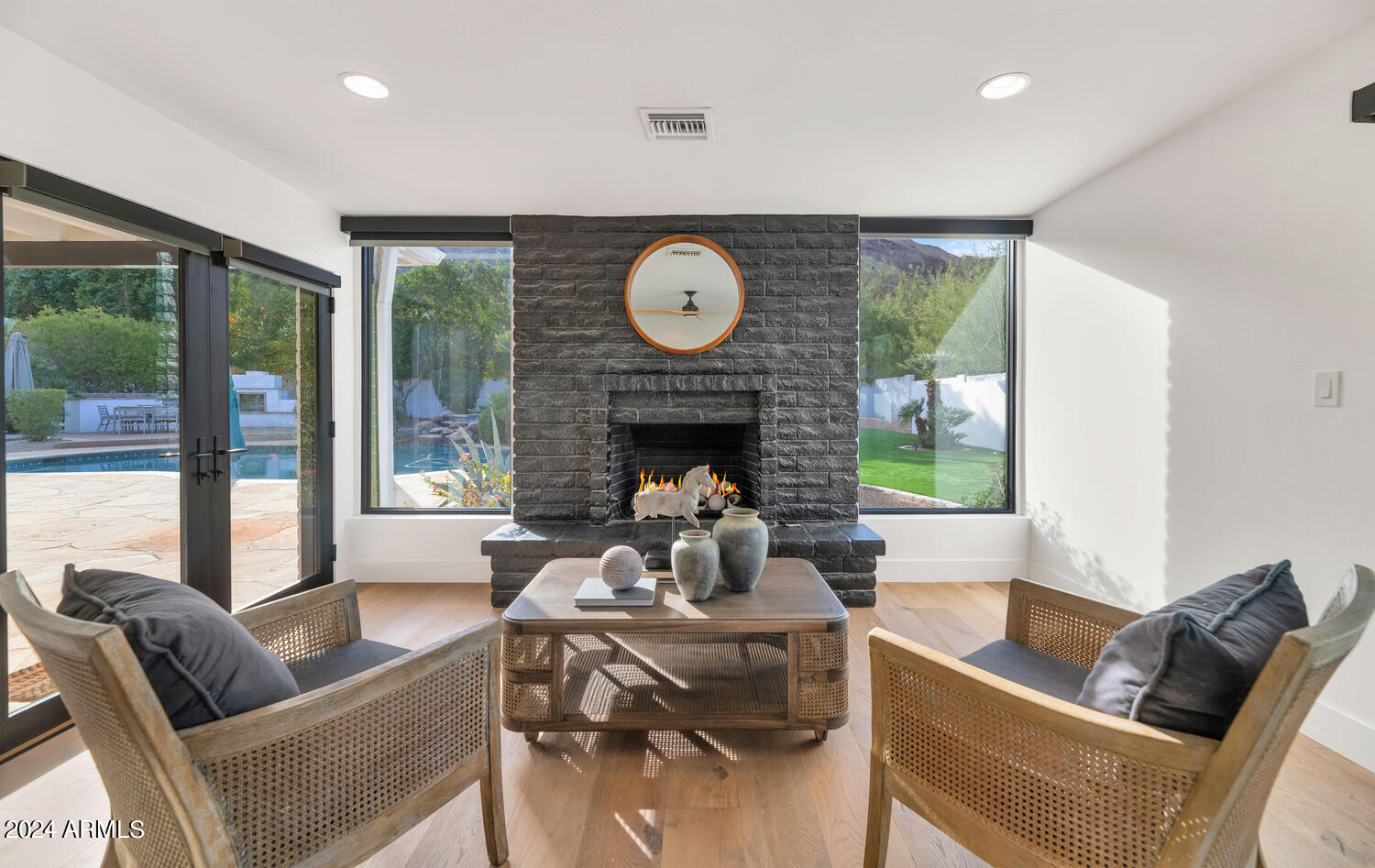 STONE CANYON EAST - Residential