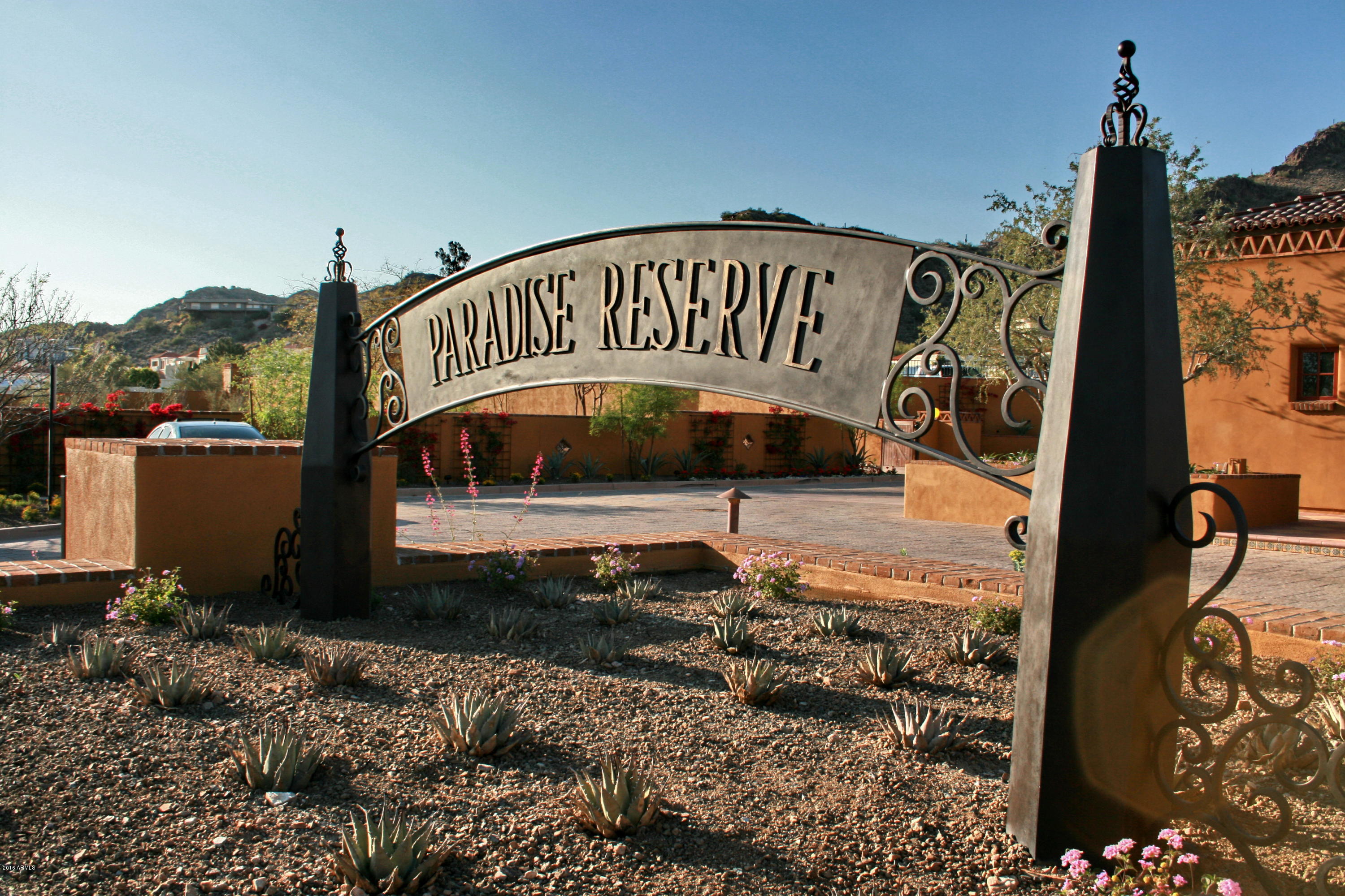 PARADISE RESERVE - Residential
