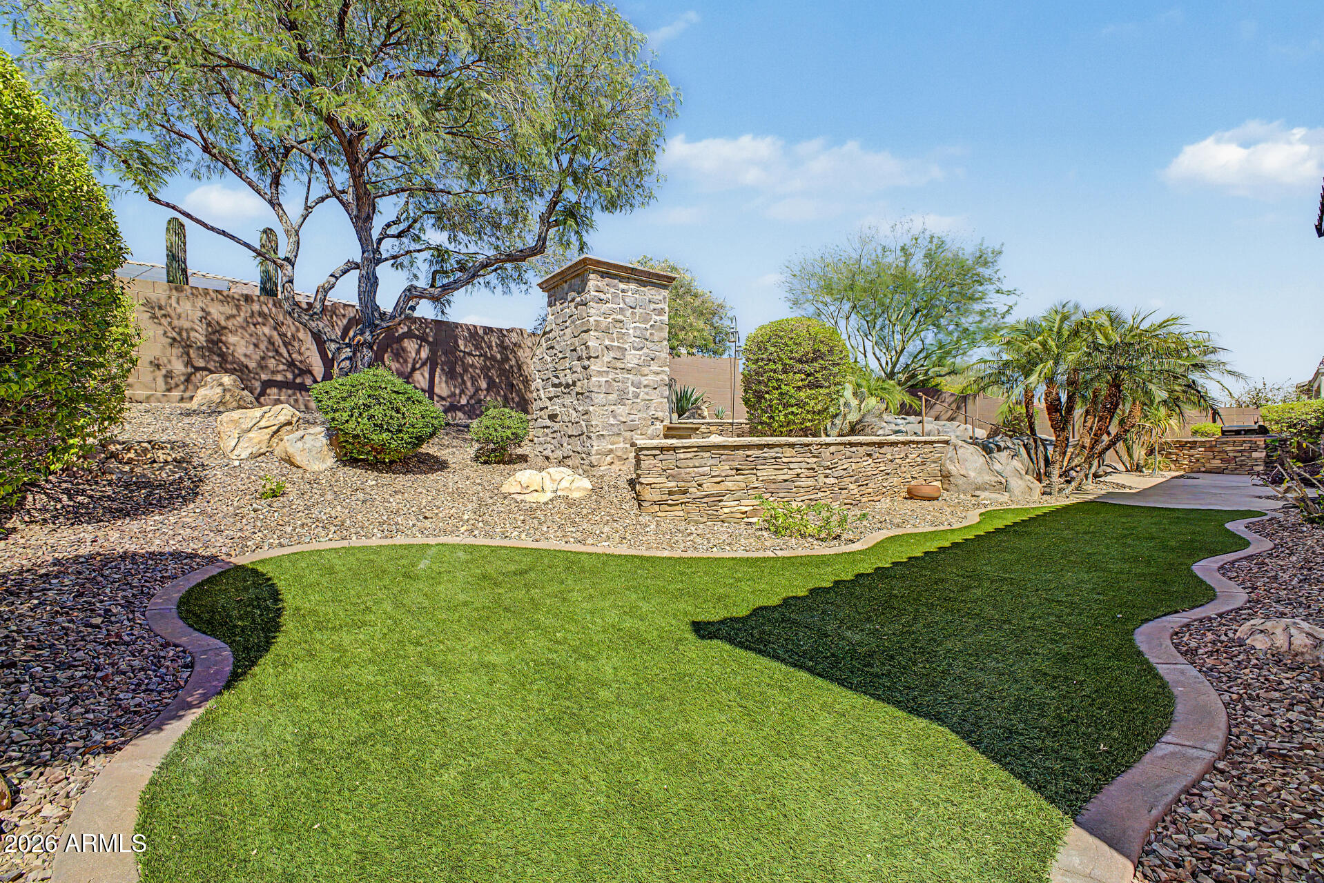 ANTHEM COUNTRY CLUB - Residential