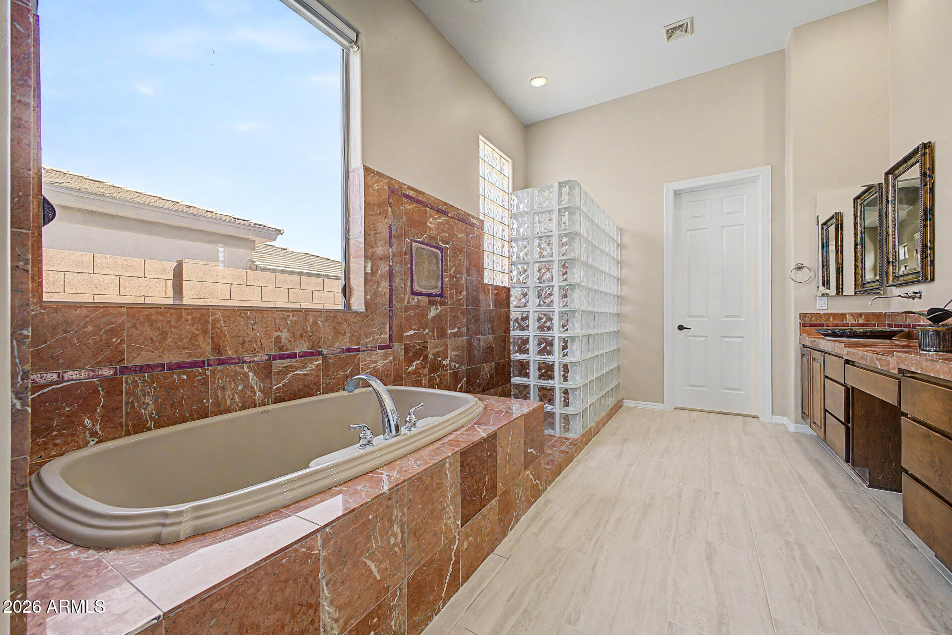ANTHEM COUNTRY CLUB - Residential