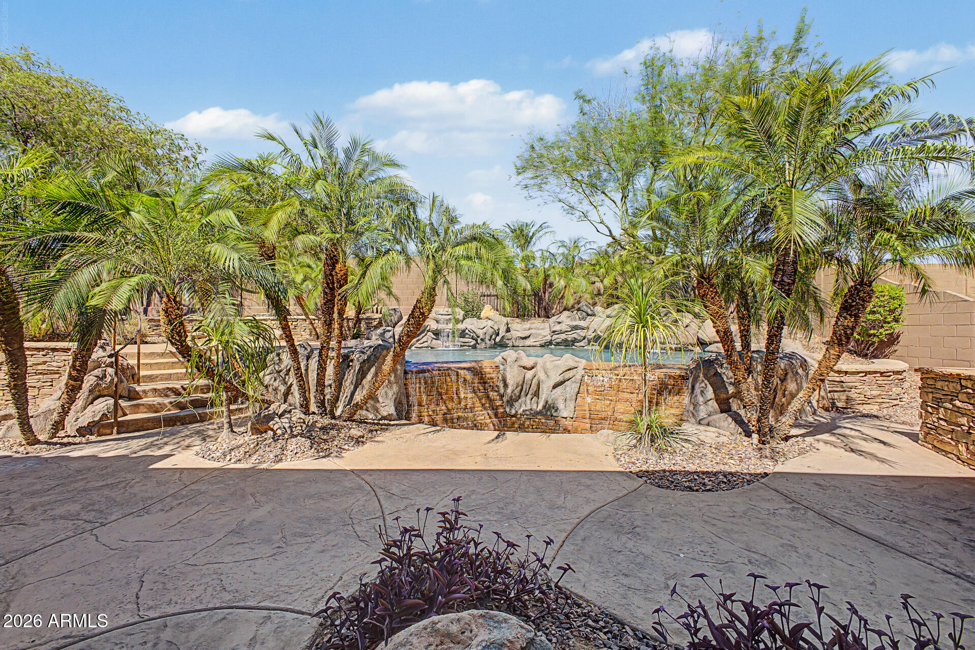 ANTHEM COUNTRY CLUB - Residential