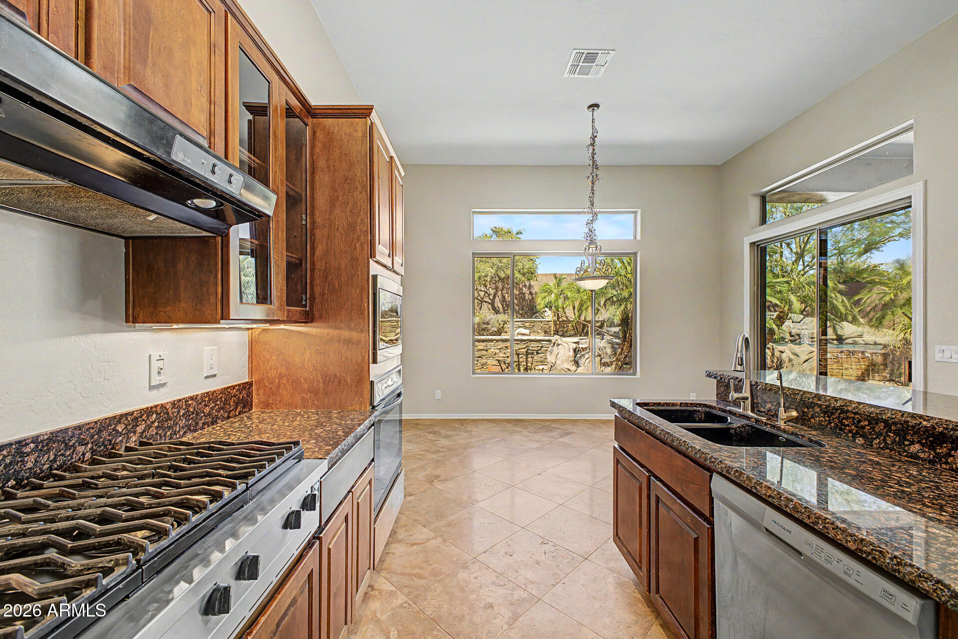 ANTHEM COUNTRY CLUB - Residential