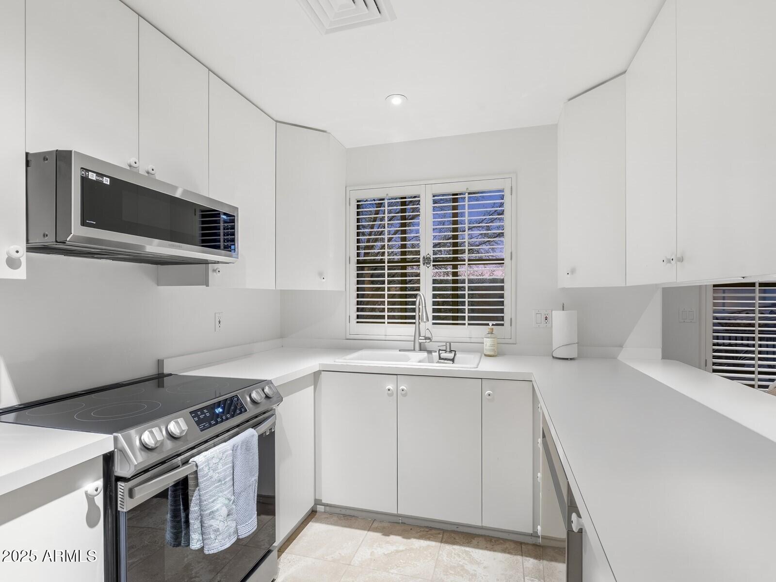 LAND DIVISION 9422 E HAPPY VALLEY RD SCOTTSDALE AZ - Residential