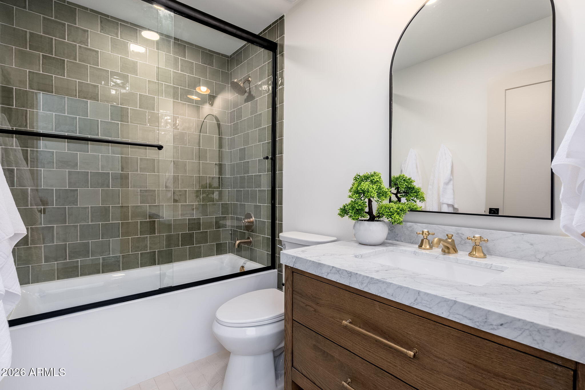 WINDSOR SQUARE BLOCK 2 LOTS 1 THRU 31 - Residential