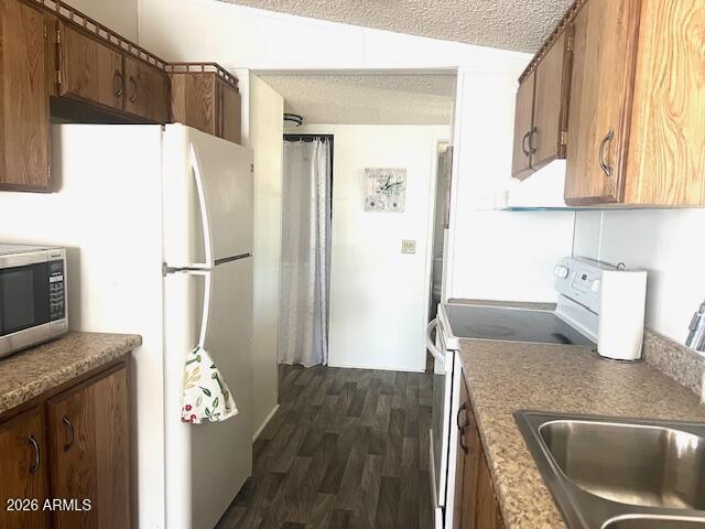 Pueblo Manor, A 55+ Manufactured Home Community - Residential