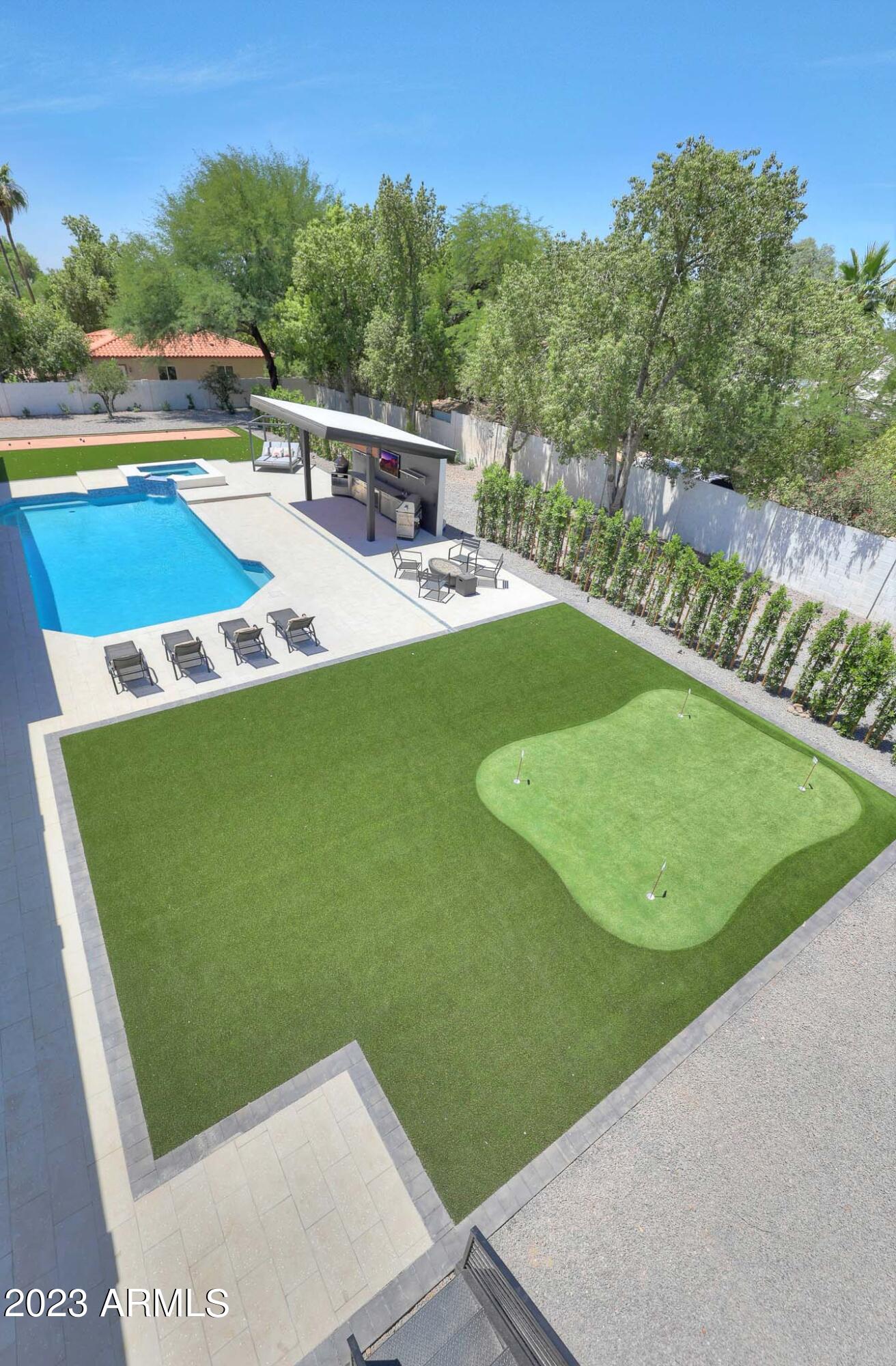 CACTUS VILLAS - Residential