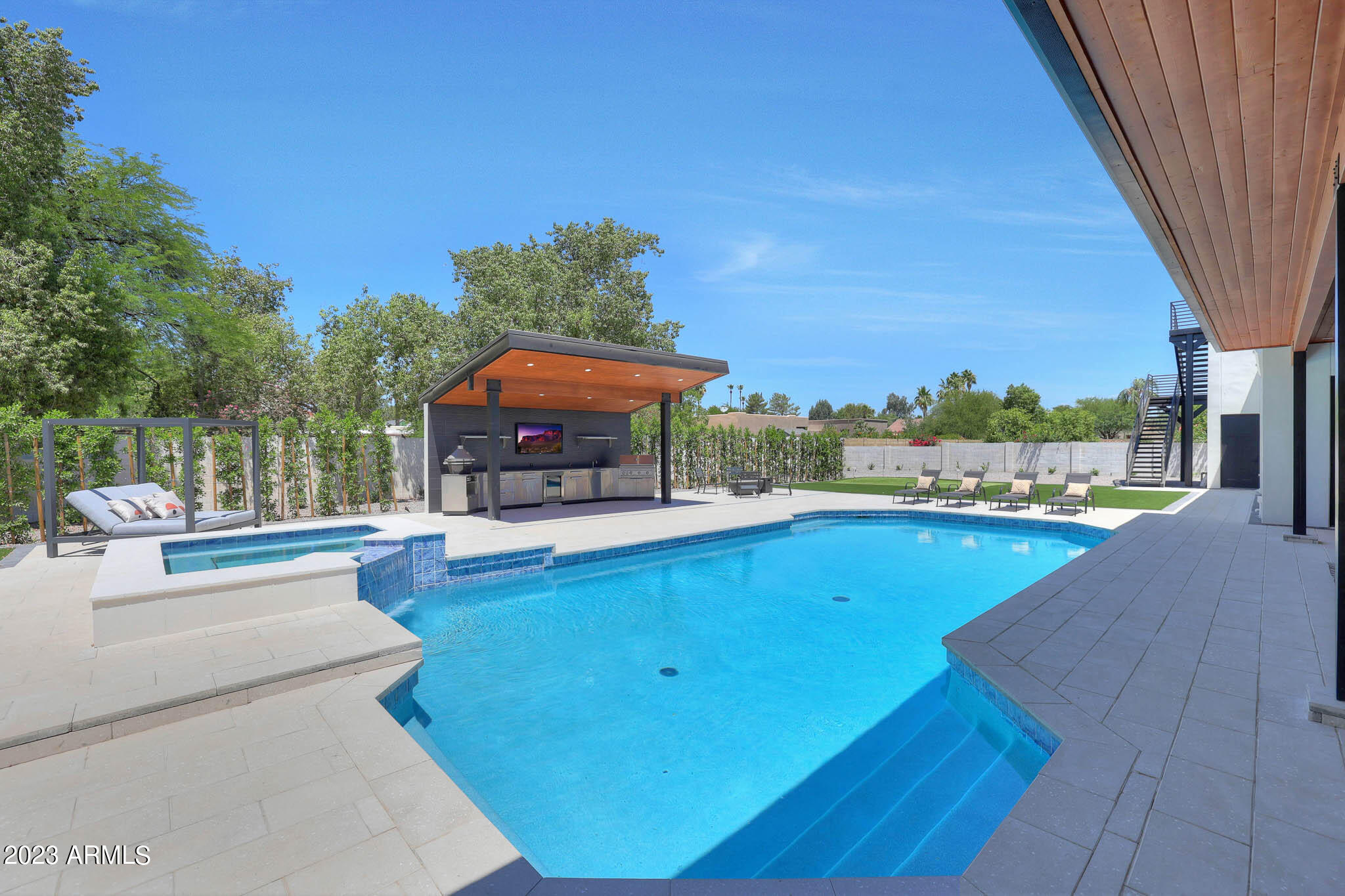 CACTUS VILLAS - Residential