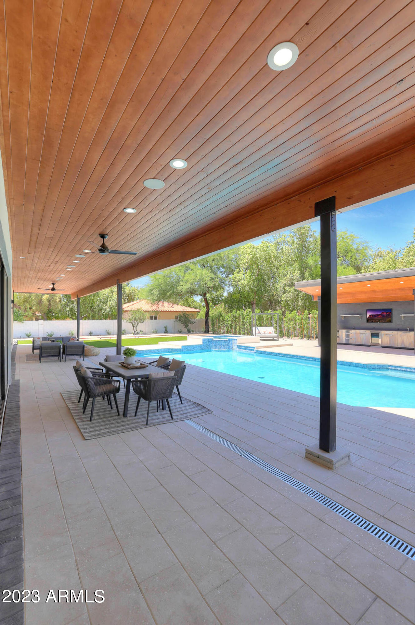 CACTUS VILLAS - Residential