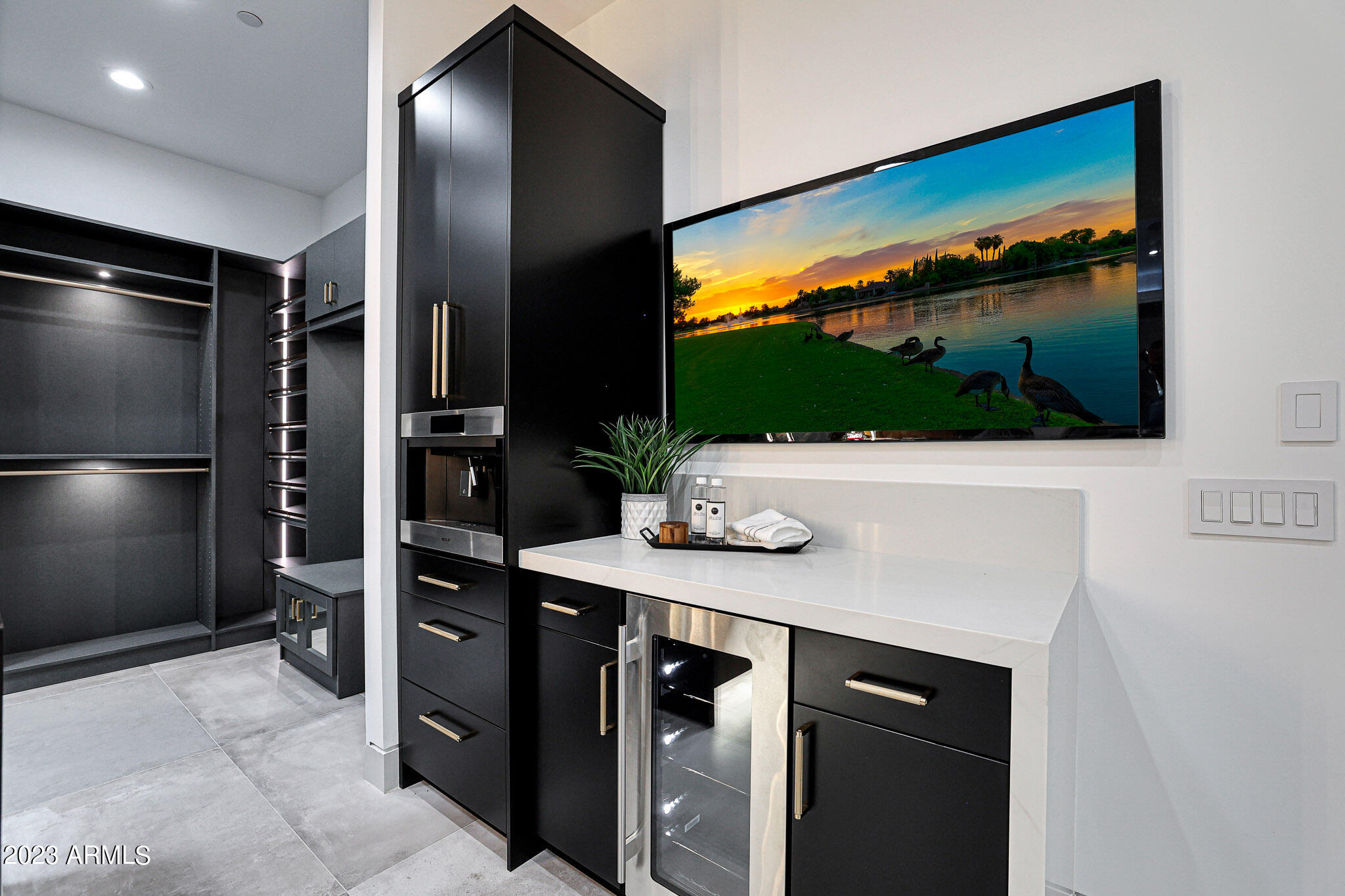 CACTUS VILLAS - Residential