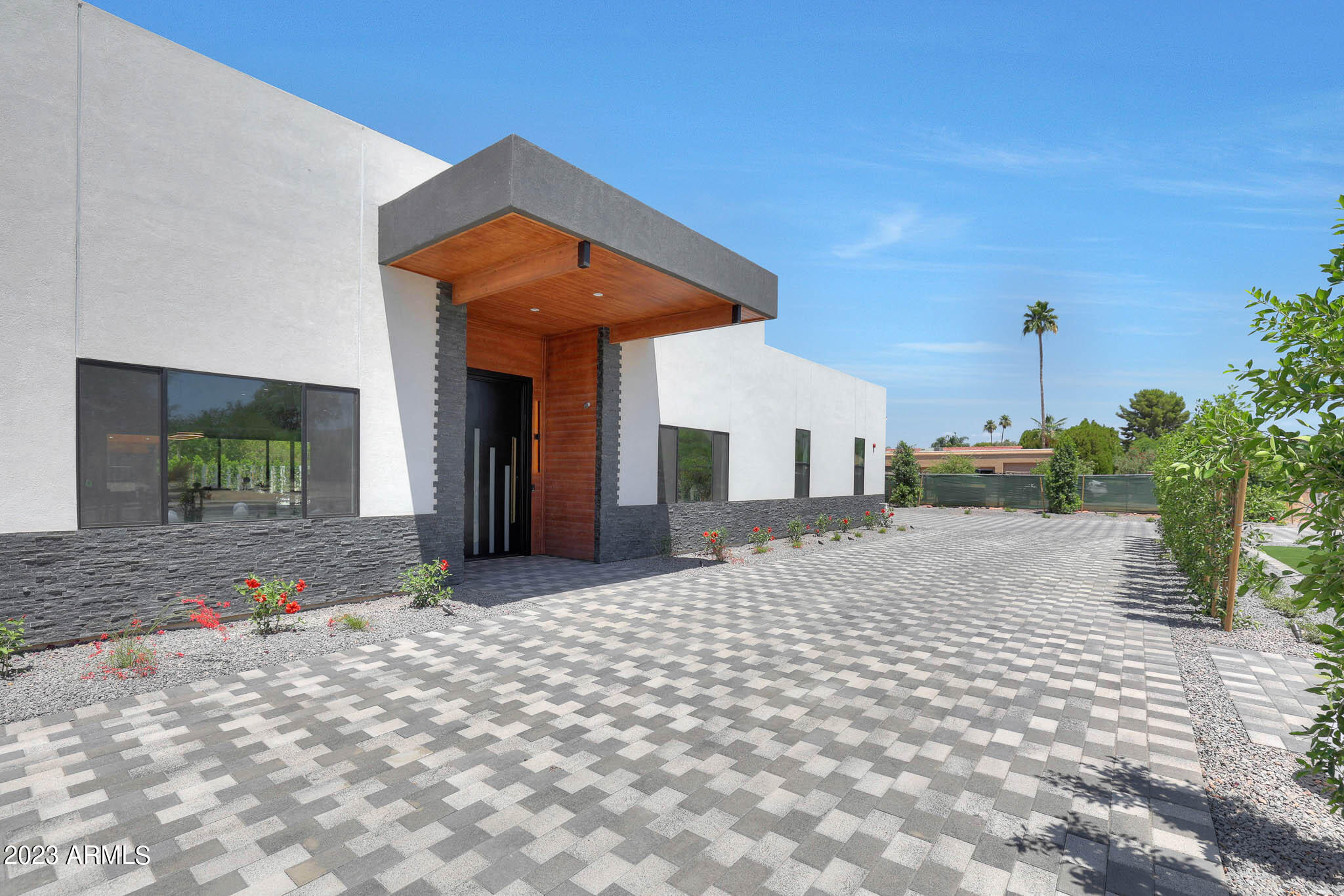 CACTUS VILLAS - Residential