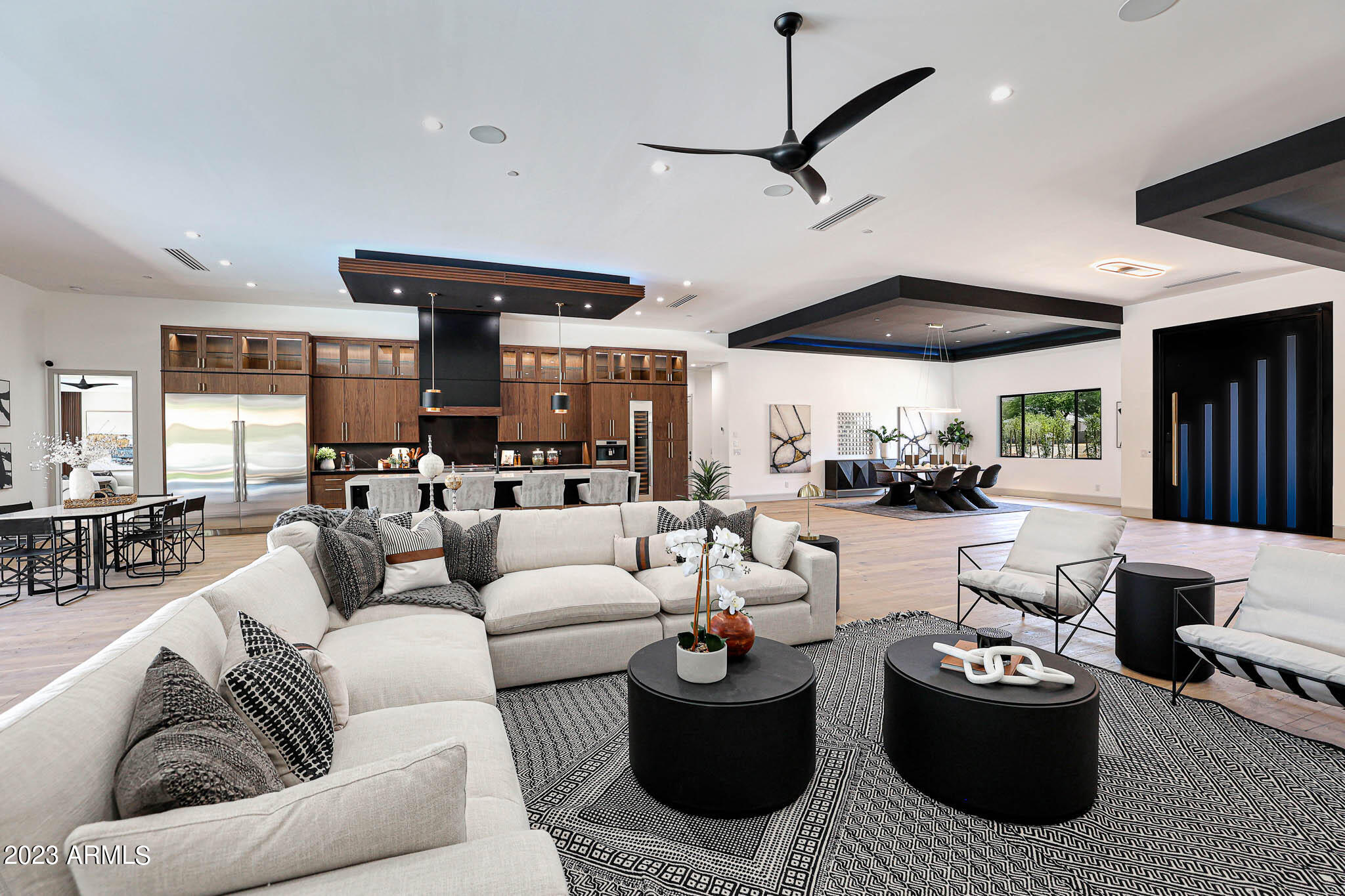 CACTUS VILLAS - Residential
